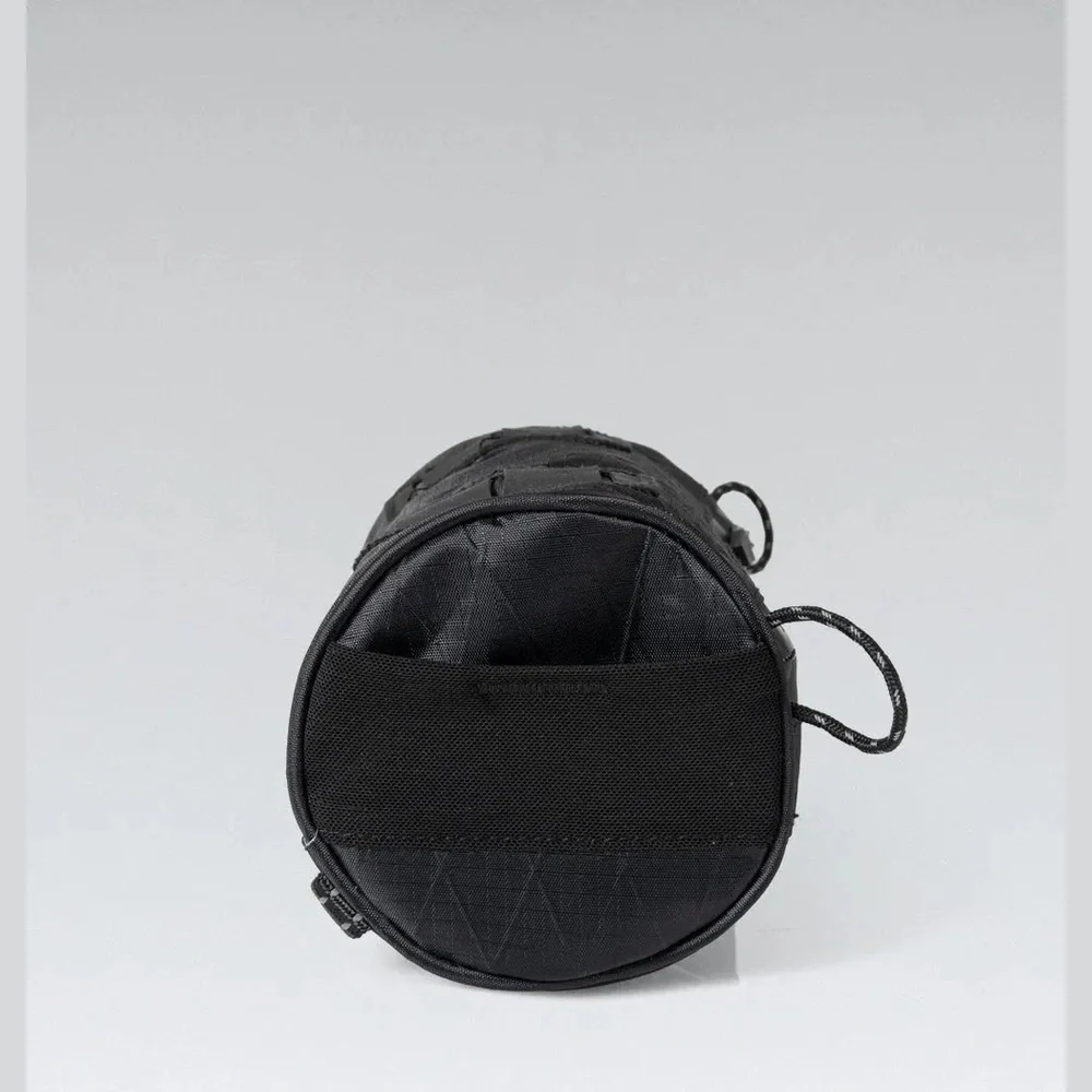 GOBIK Wander 1.5L Handlebar Bag - True Black - Image 3