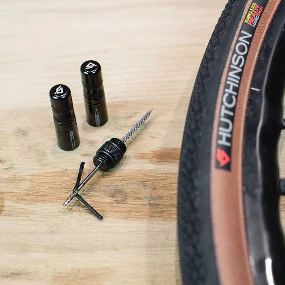 HUTCHINSON Repair Kit Tubeless - 10 Tubeless Plugs - Image 3