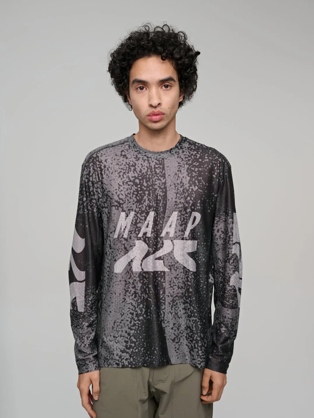 MAAP Alt Road Mesh LS Tee - Silver/Black - Image 2
