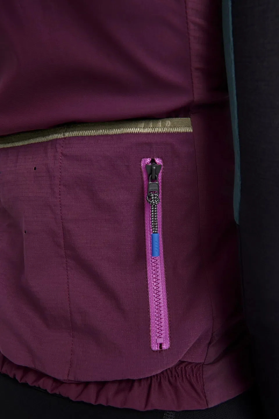 MAAP Alt Road Thermal Women Vest - Burgundy - Image 5