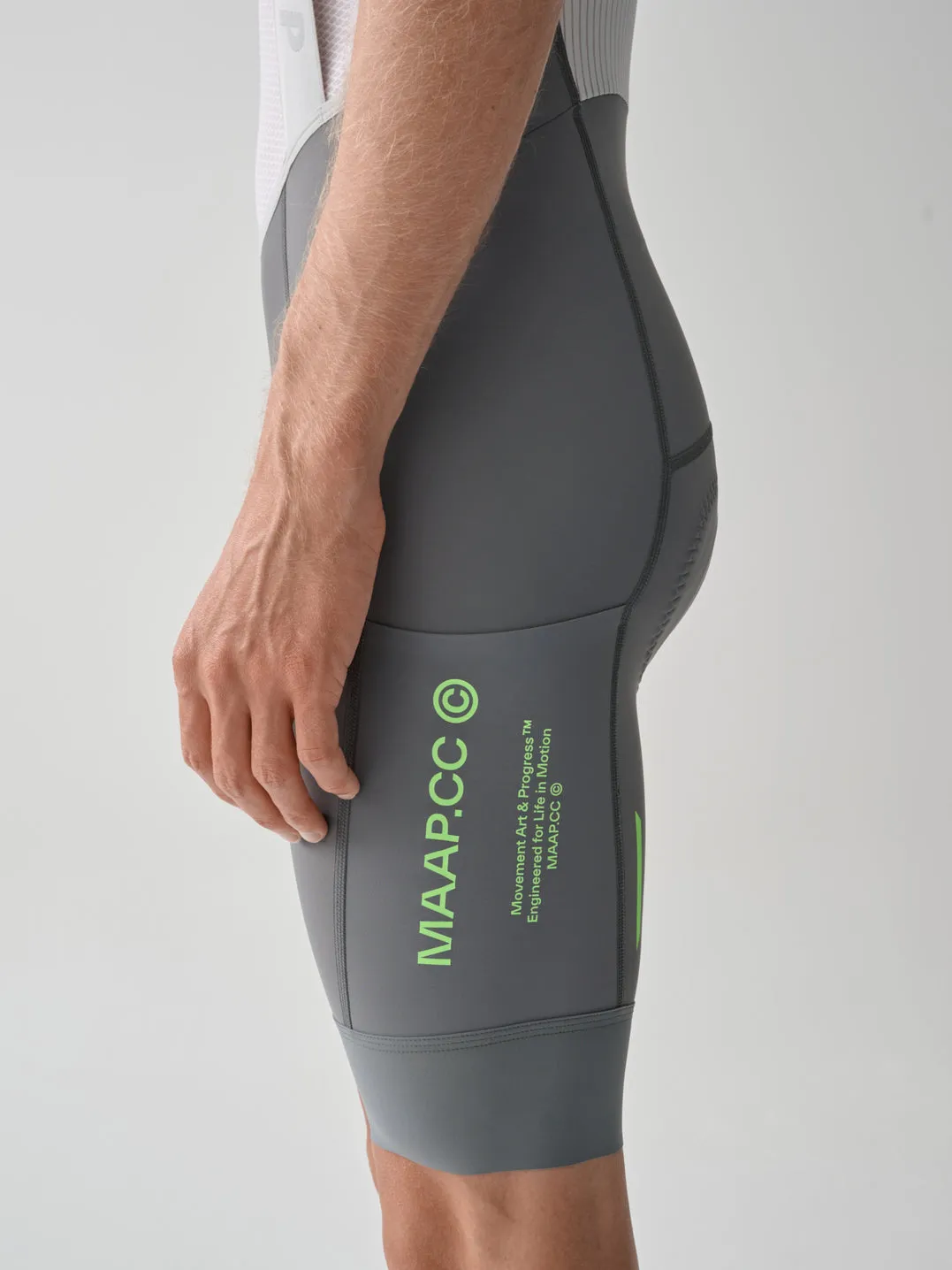 MAAP Blur Team Bib Evo Cargo Bib Shorts - Shadow - Image 2