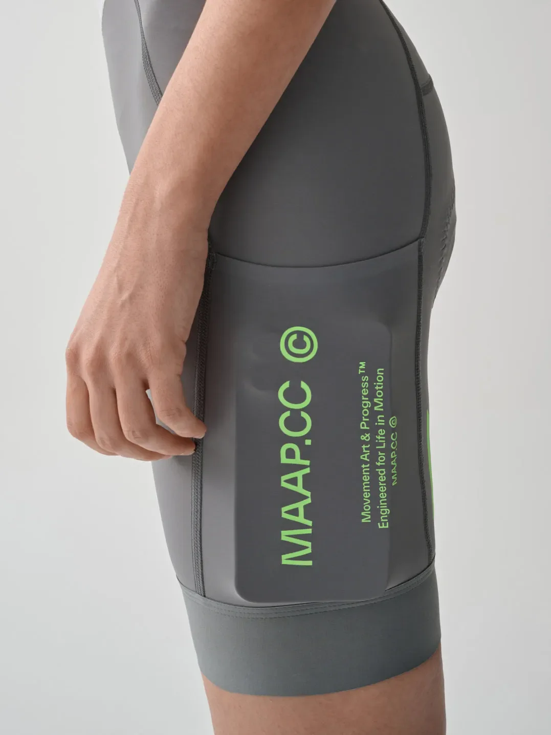 MAAP Blur Team Bib Evo Cargo Women Bib Shorts - Shadow - Image 3