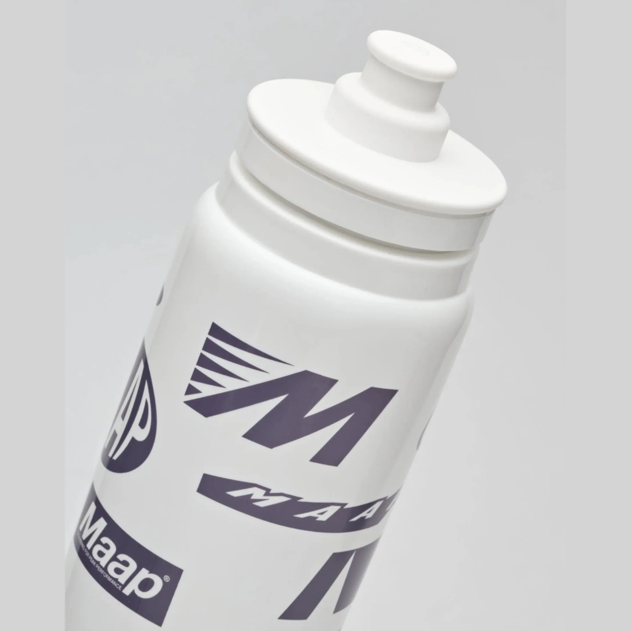 MAAP Drome Bottle 500ml - White/Heron - Image 3