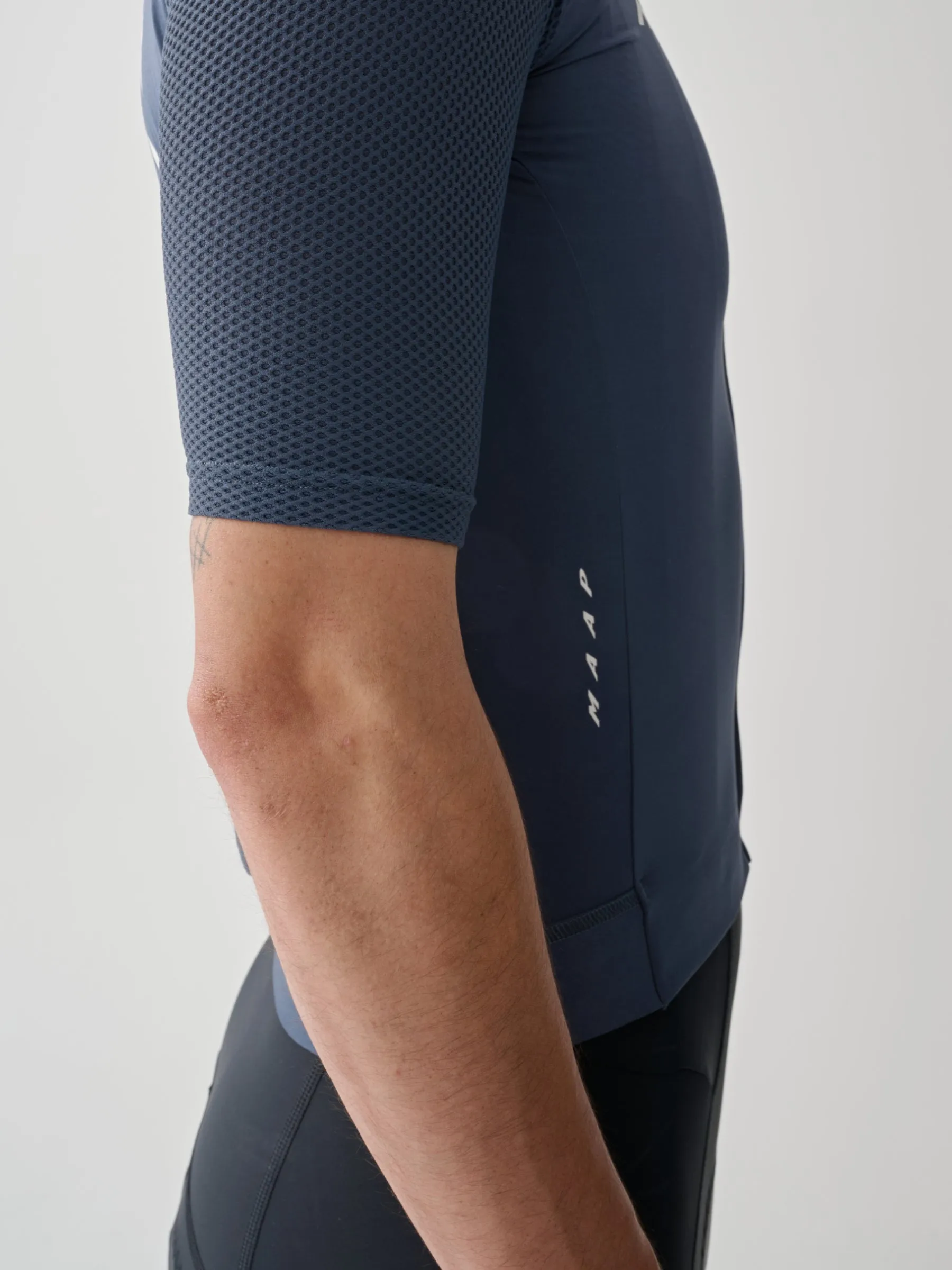 MAAP Evade Pro Base Jersey 2.0 - Midnight - Image 3