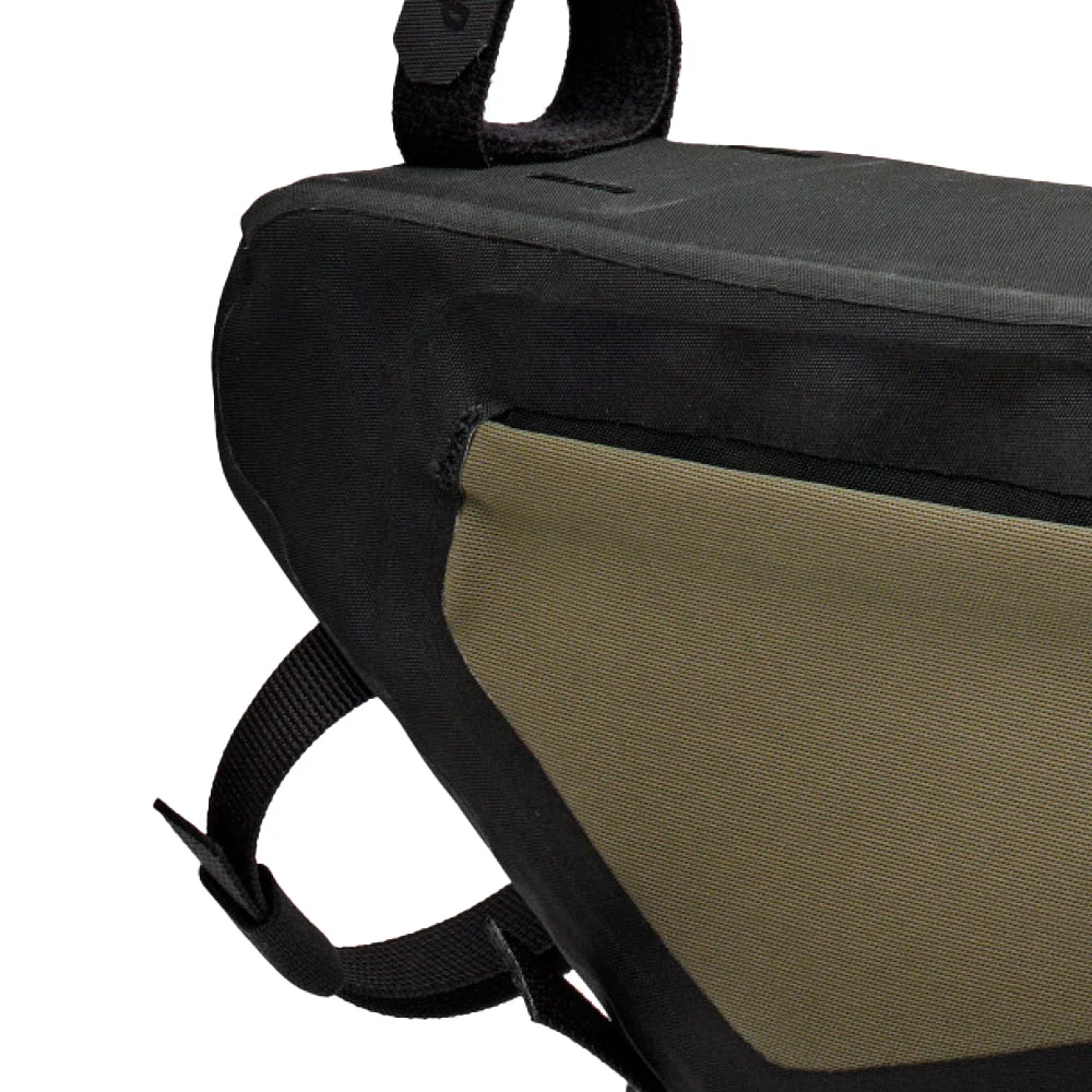 MAAP X APIDURA Frame Pack 4L - Black - Image 3