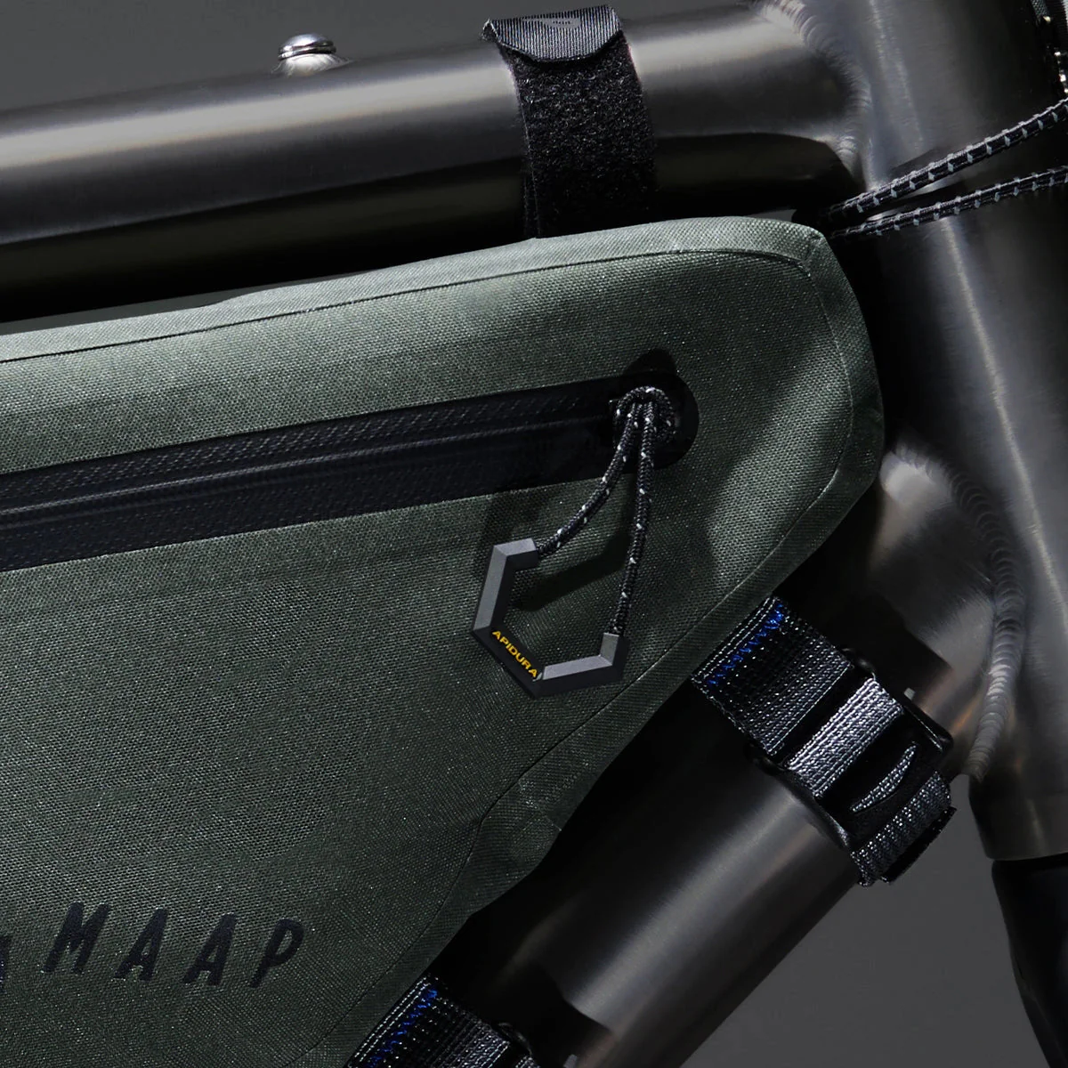 MAAP X APIDURA Frame Pack 4L - Loam - Image 5