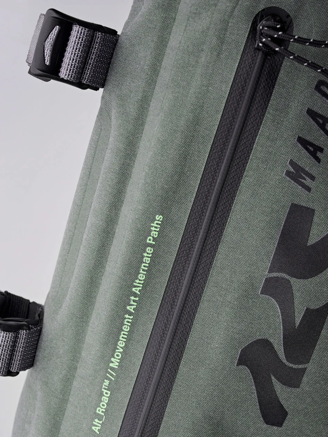 APIDURA X MAAP Handlebar Bag - Loam - Image 3