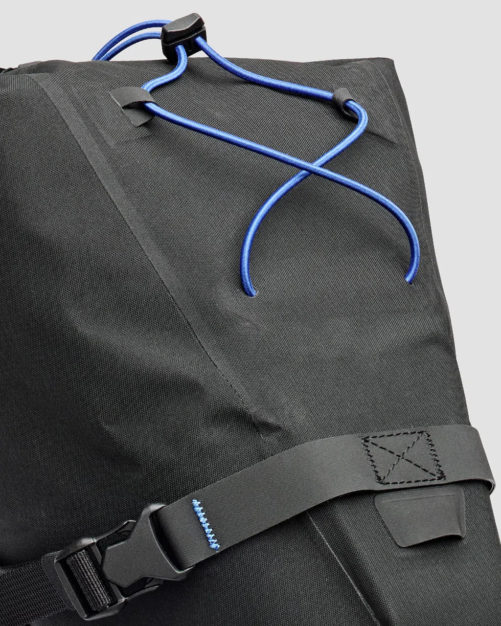 MAAP x APIDURA Saddle Pack 7L - Black - Image 4
