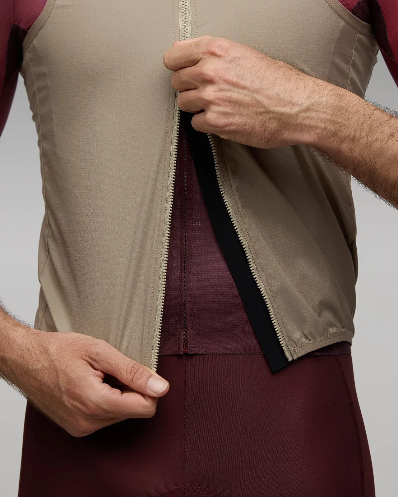 NDLSS Fast Light Gilet - Desert - Image 3