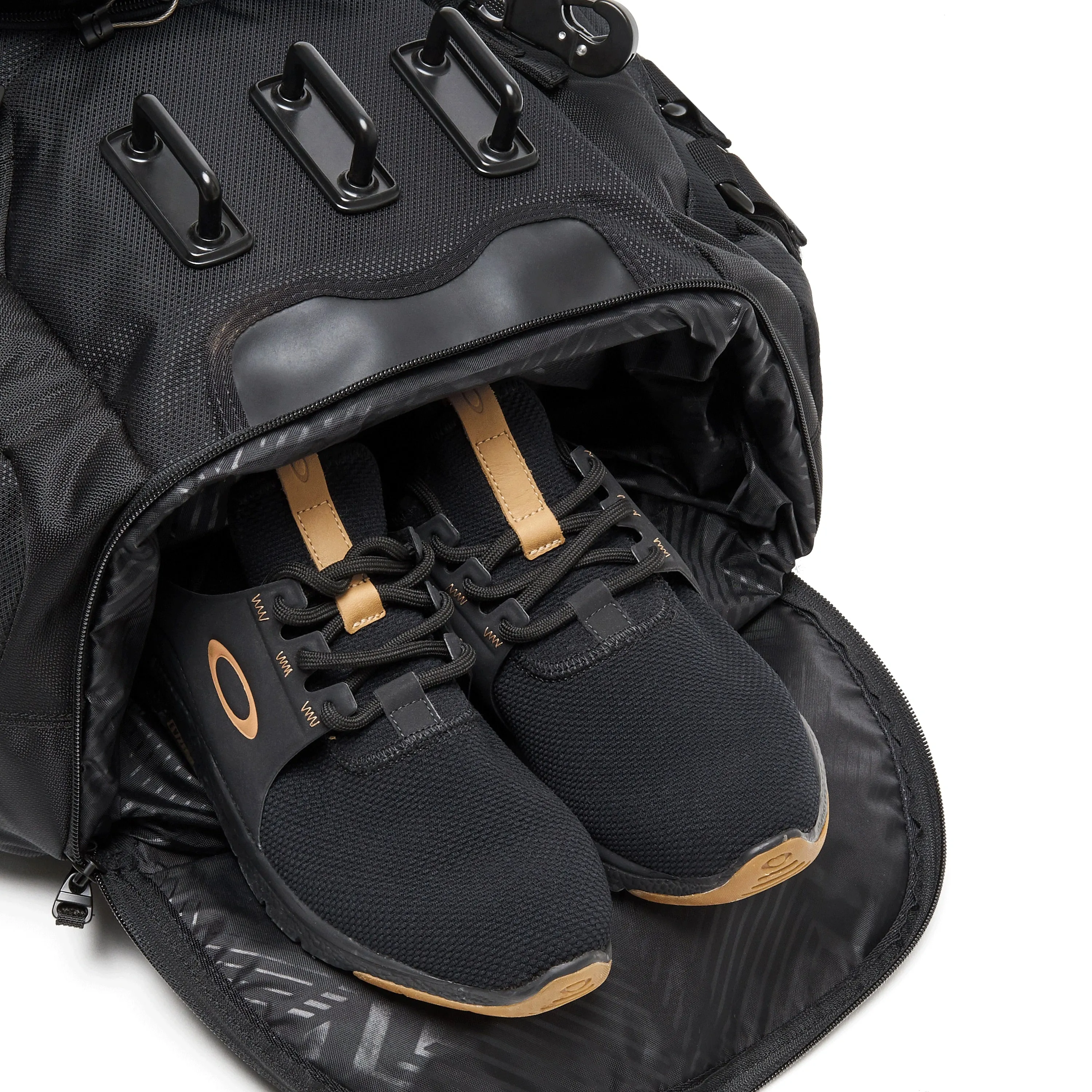 OAKLEY Kitchen Sink Backpack 34L - Stealth Black - Image 5