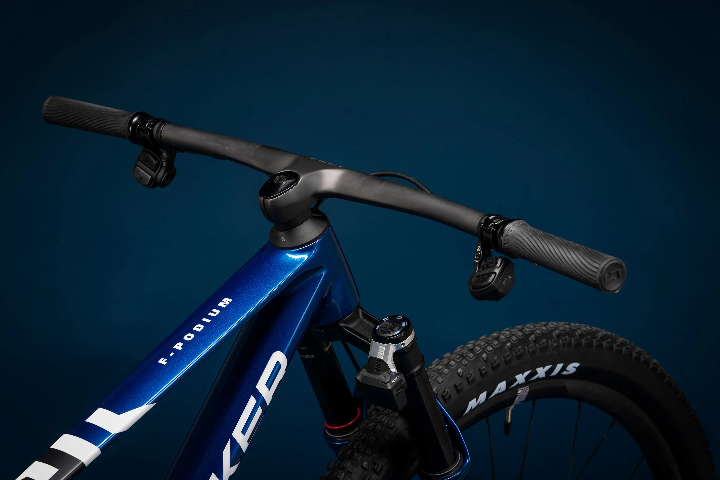 ONOFF Integrated Handlebar - Cap and screw Black - Image 2