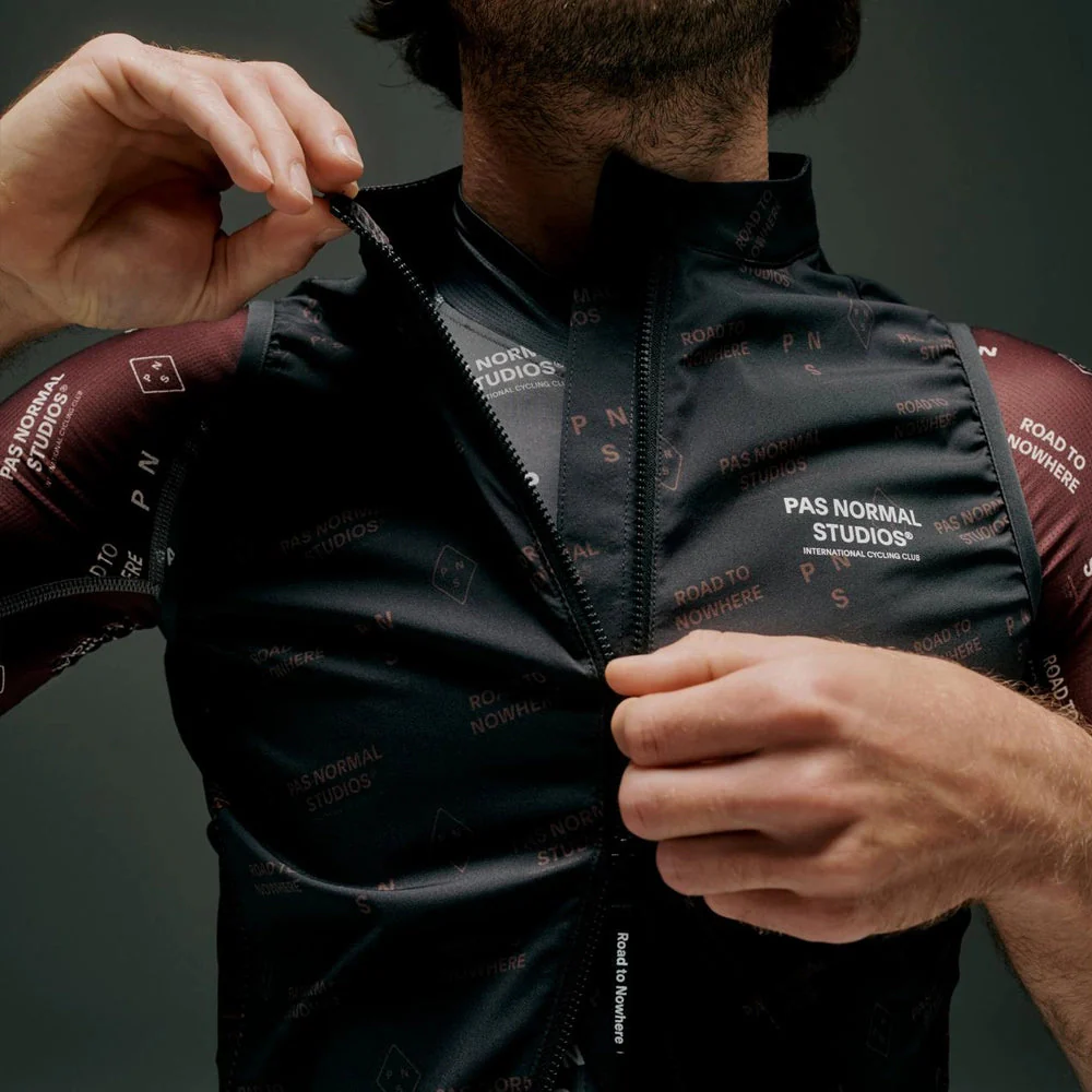 PAS NORMAL STUDIOS Mechanism Late Drop Stow Away Gilet SS23 - Black Contrast - Image 4