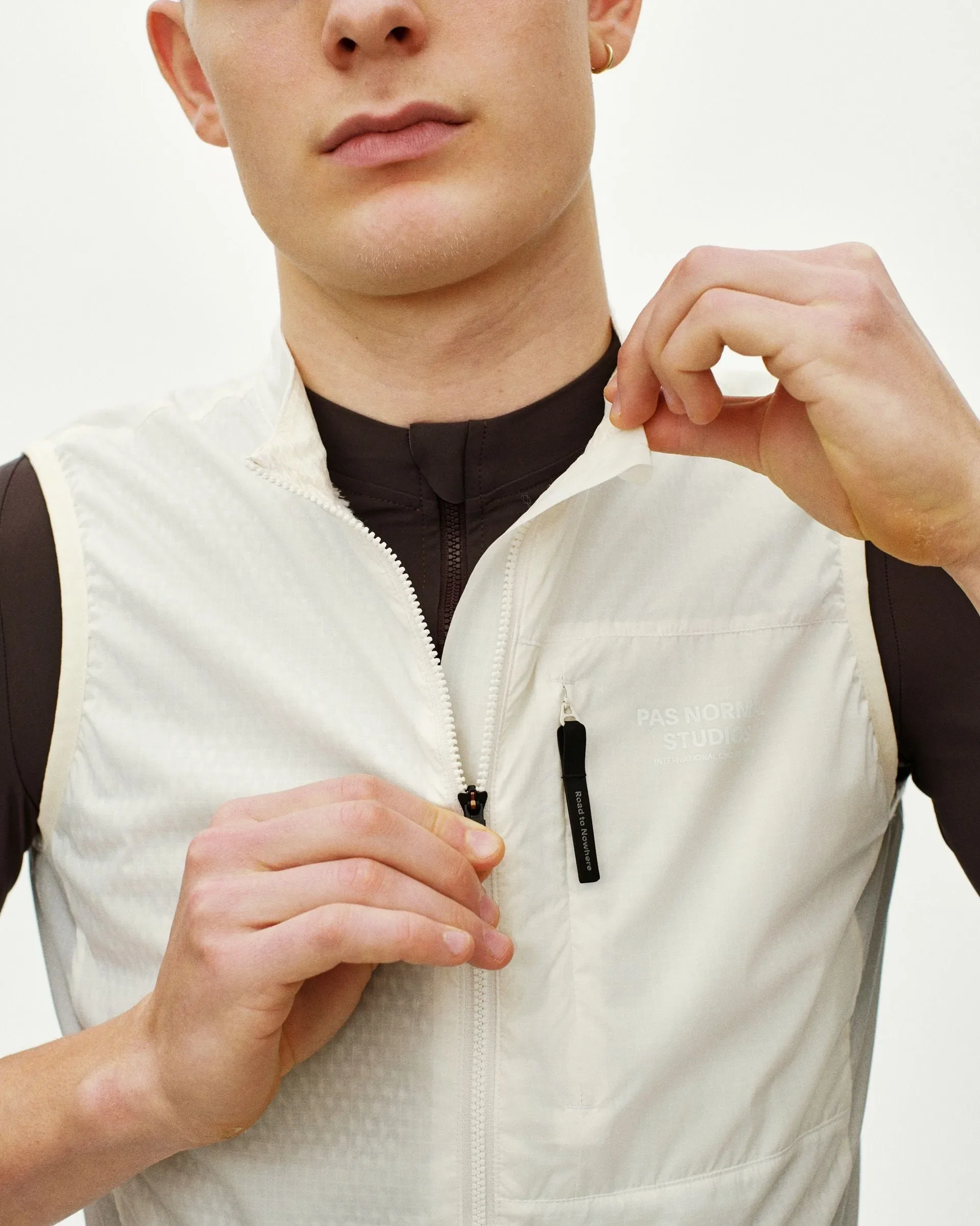 PAS NORMAL STUDIOS Men's Essential Insulated Gilet - Off White - Image 5