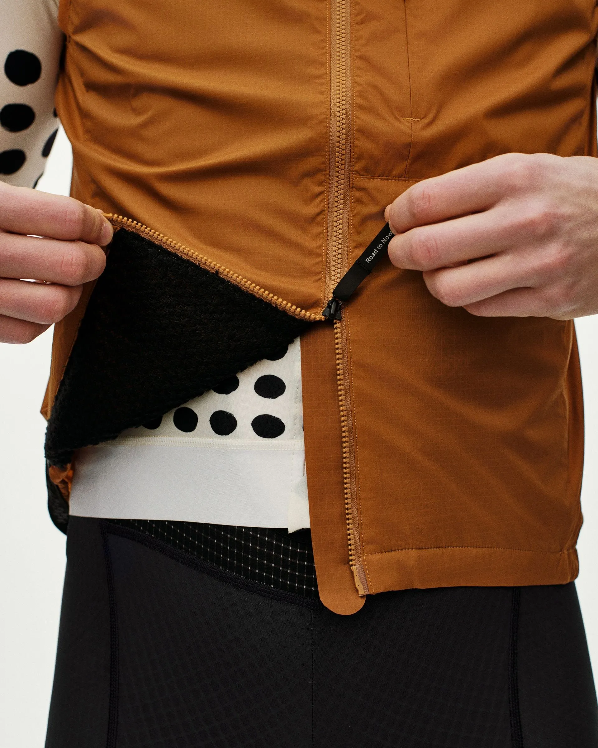 PAS NORMAL STUDIOS Men's Essential Insulated Gilet - Pecan - Image 6