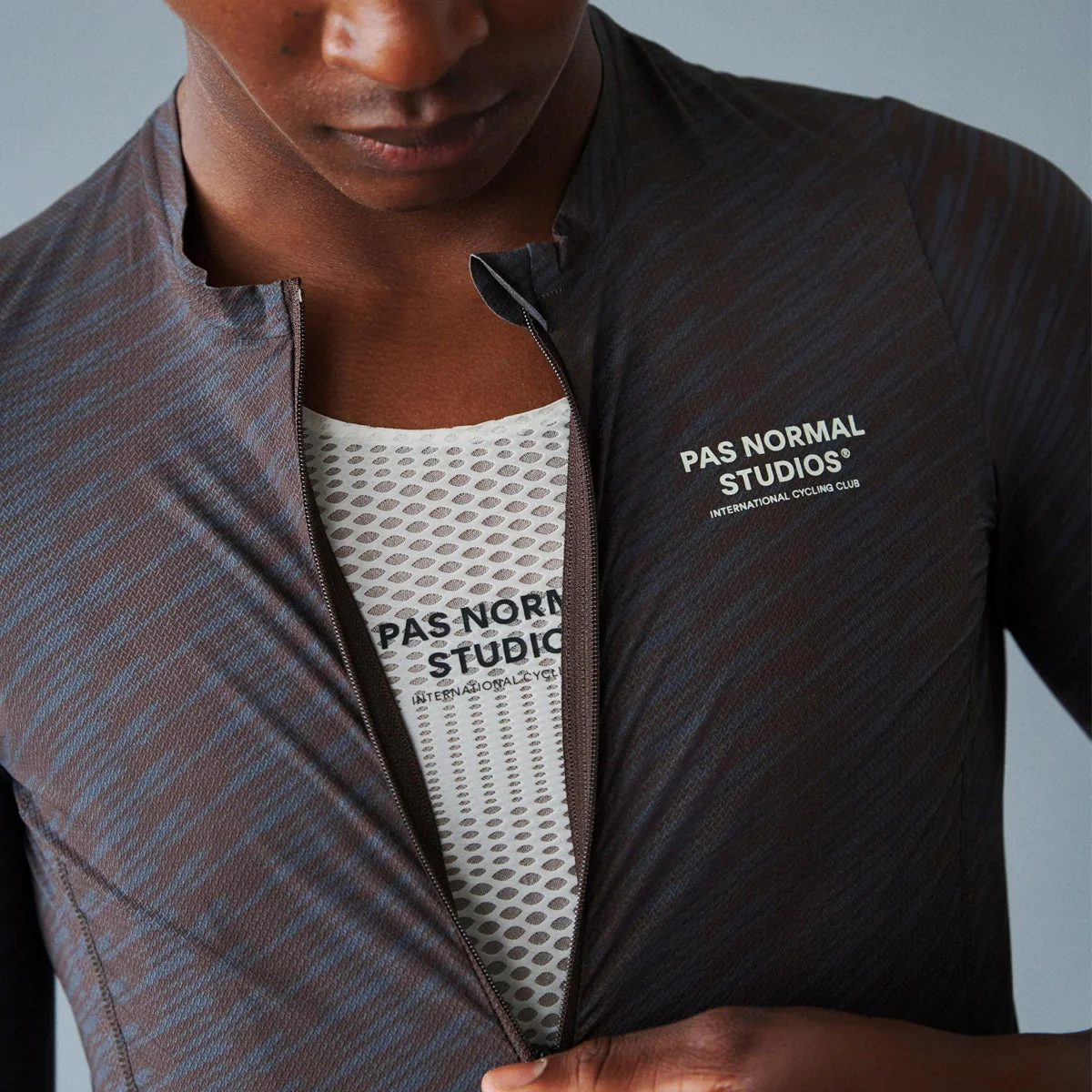 PAS NORMAL STUDIOS Solitude Jersey SS24 - Dark Navy/Light Brown - Image 4