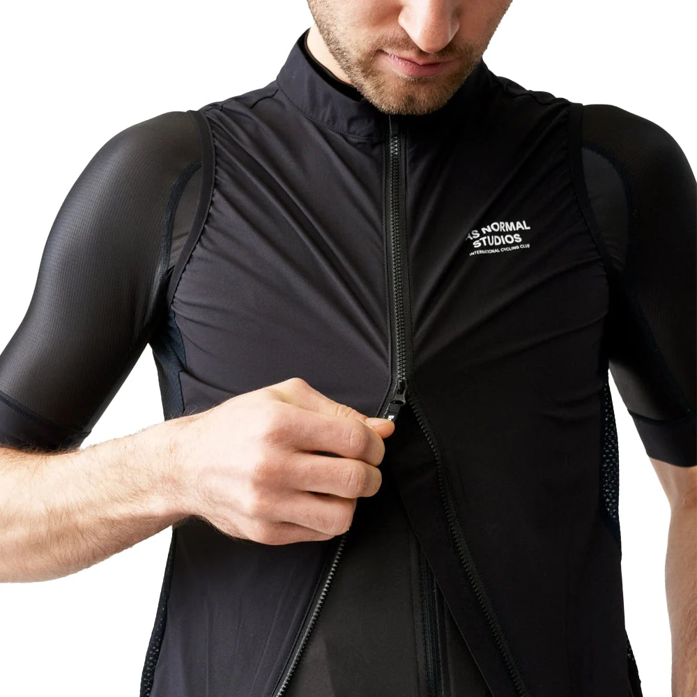 PAS NORMAL STUDIOS  Mechanism Stow Away Gilet - Black - Image 3