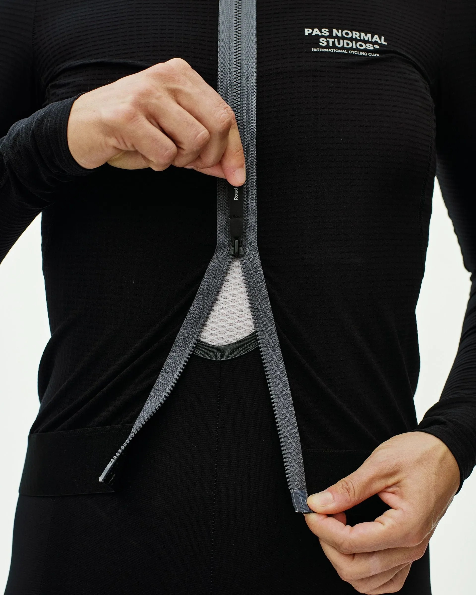 PAS NORMAL STUDIOS Women's Escapism Long Sleeve Jersey - Black - Image 7