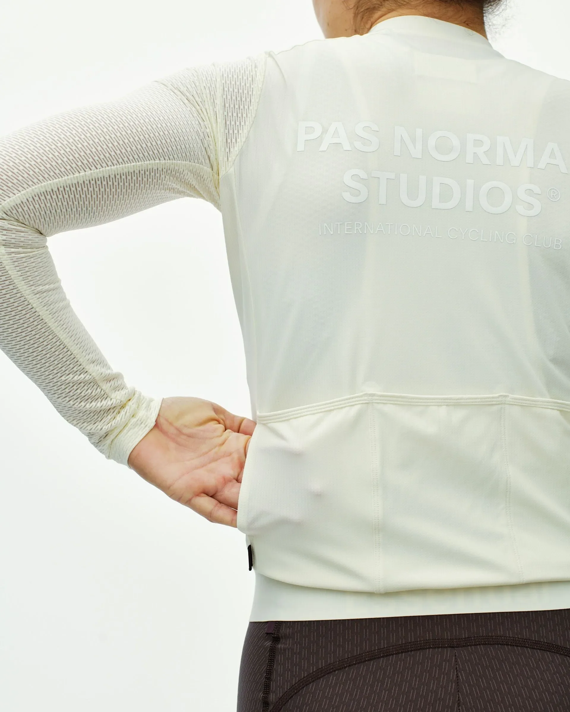 PAS NORMAL STUDIOS Women's Essential Light Long Sleeve Jersey - Off White - Image 8