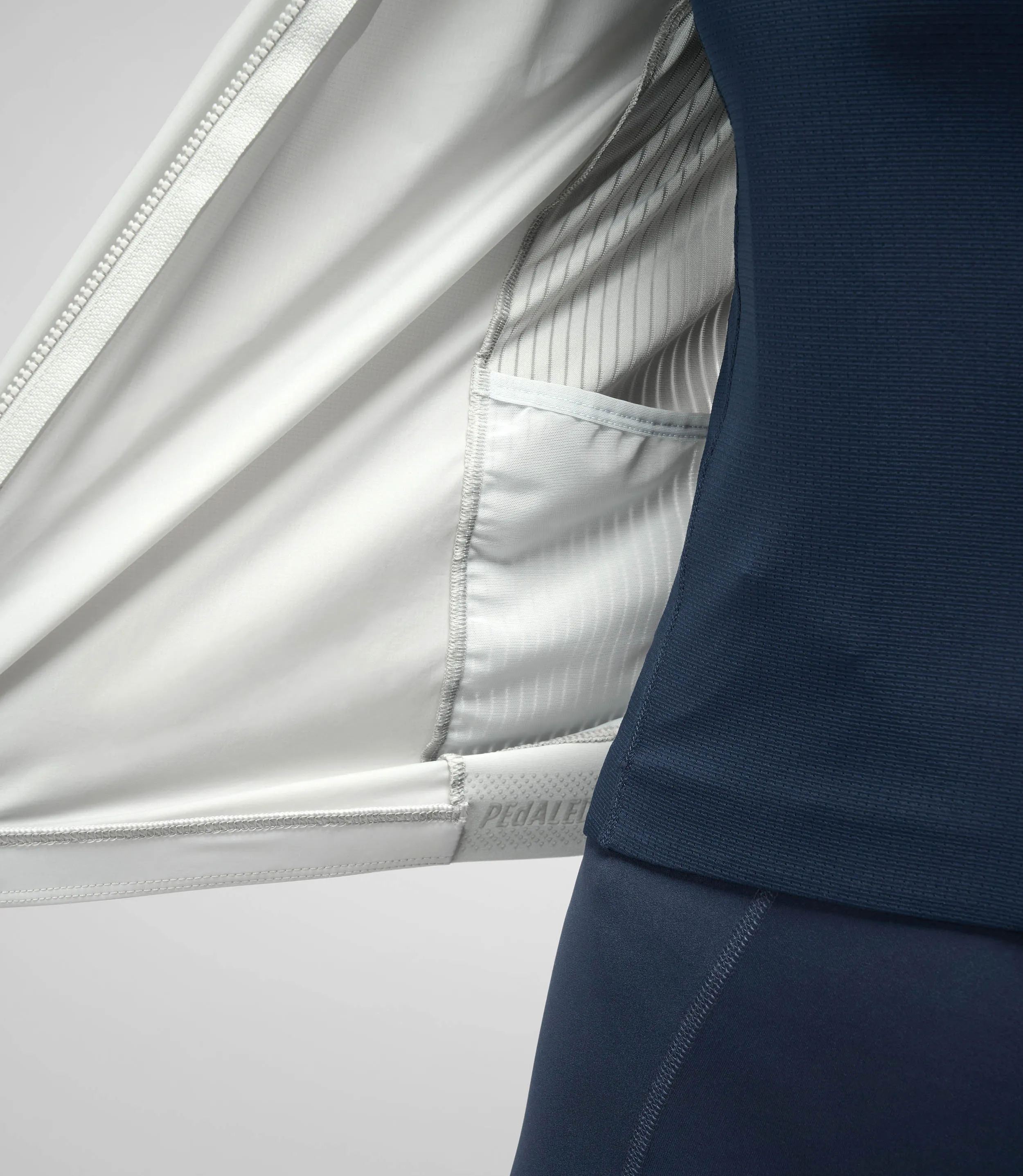 PEDALED Element Lightweight Windproof Women Jacket - Grey - Image 14