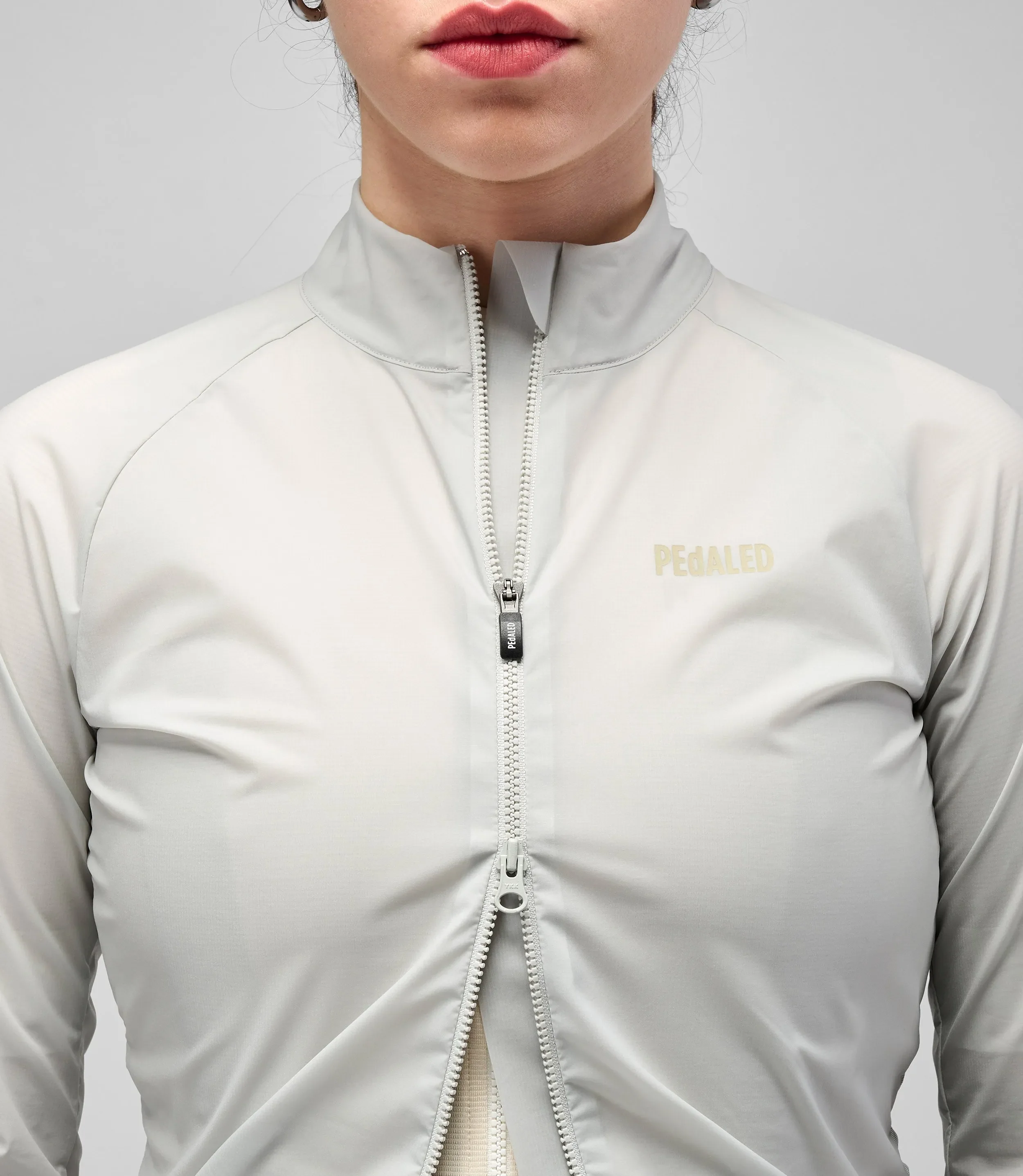 PEDALED Element Lightweight Windproof Women Jacket - Grey - Image 5