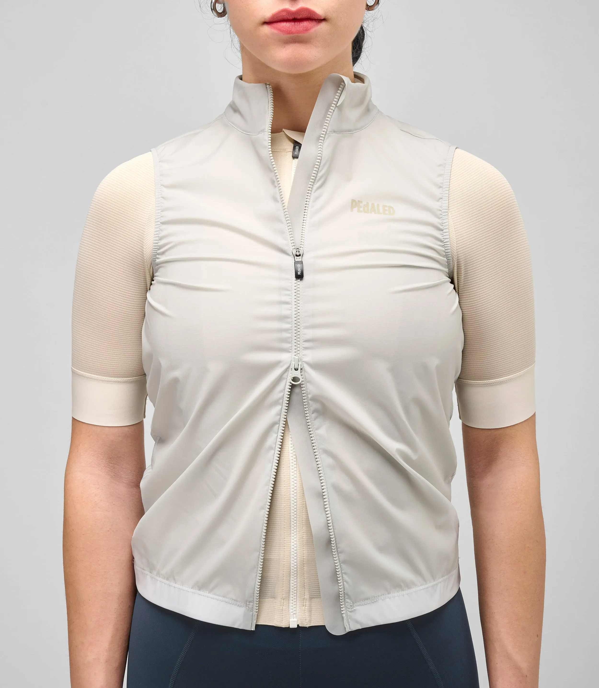 PEDALED Element Lightweight Windproof Women Vest - Grey - Image 5