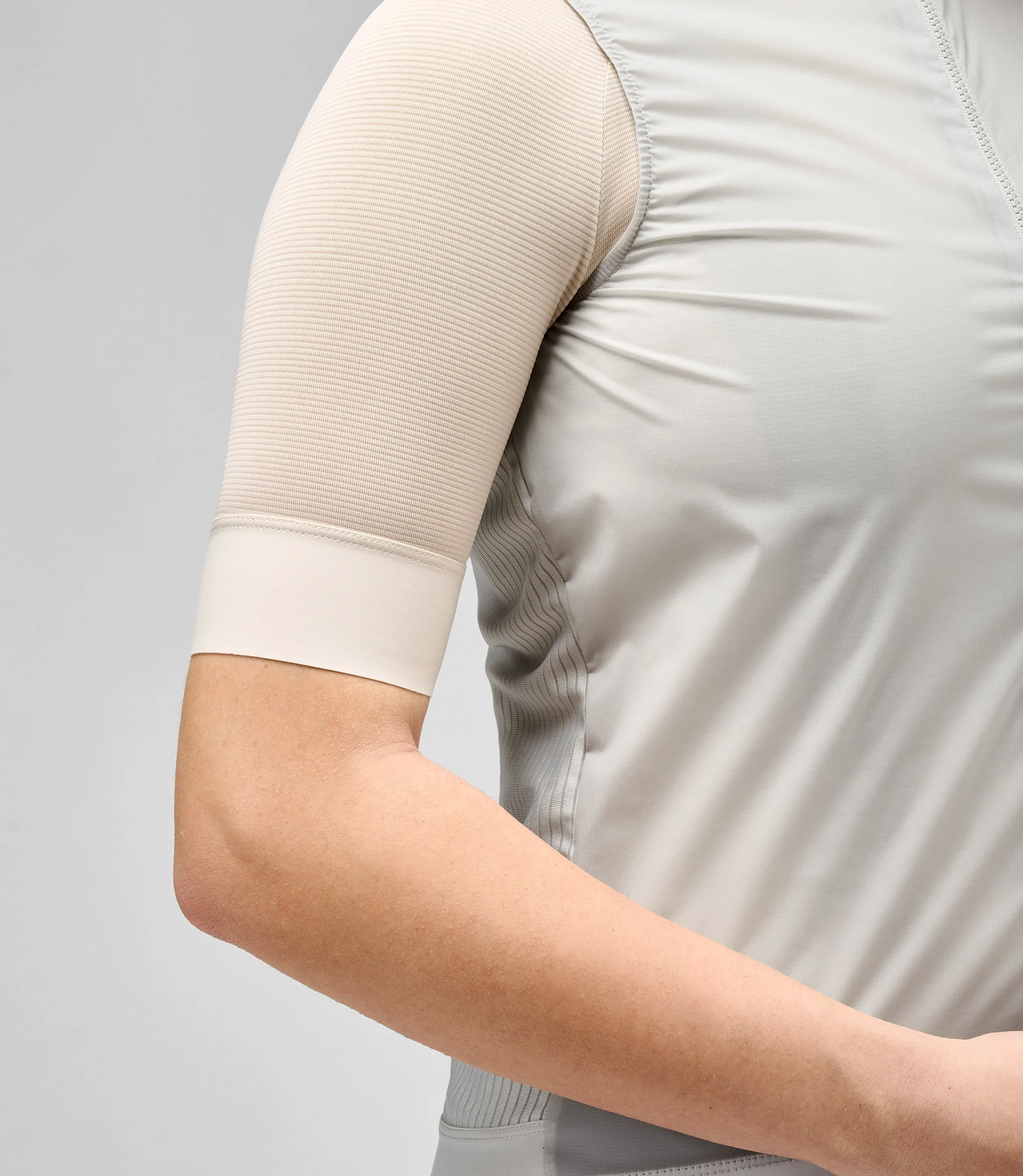 PEDALED Element Lightweight Windproof Women Vest - Grey - Image 6