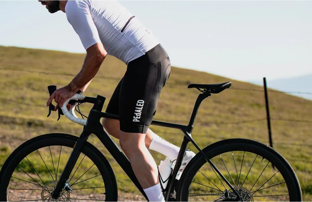 PEDALED Mirai Lightweight Jersey - Ice - Image 7