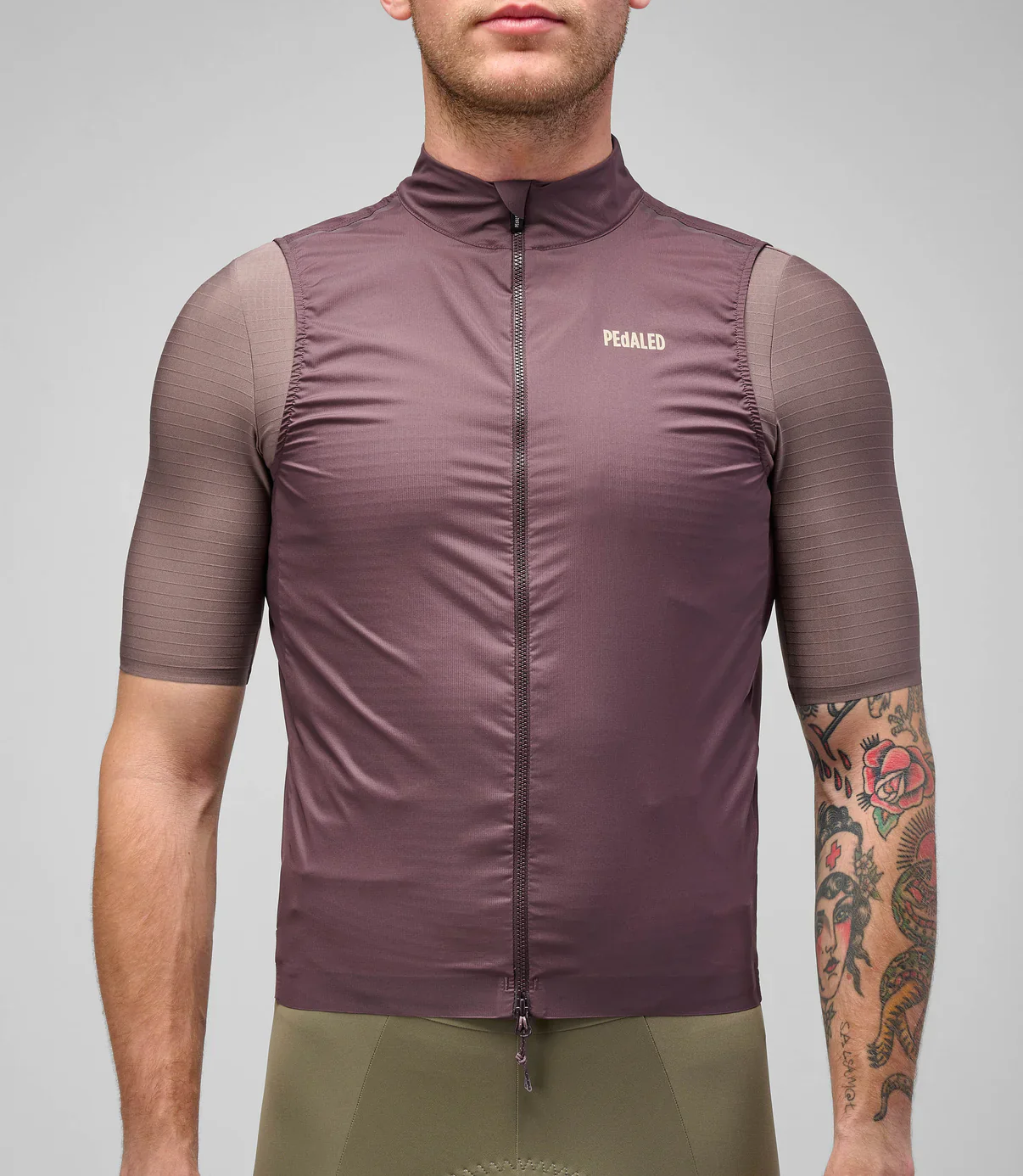 PEDALED Odyssey High Visibility Vest - Burgundy - Image 3