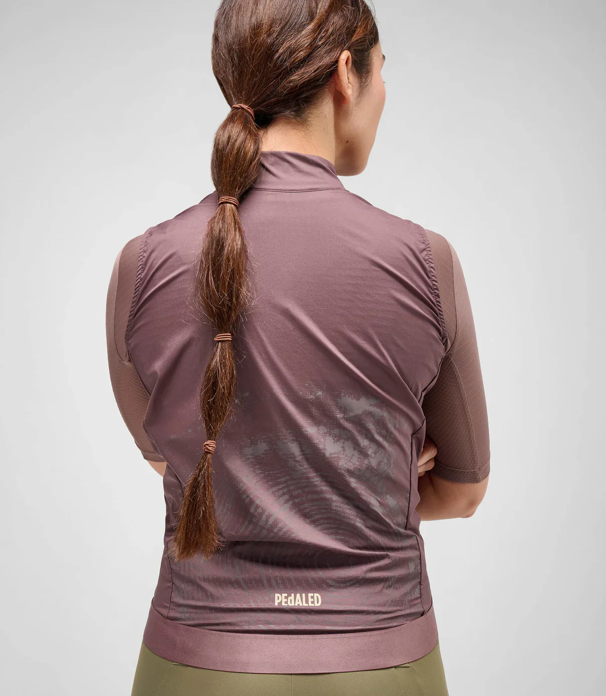 PEDALED Odyssey High Visibility Women Vest - Burgundy - Image 4