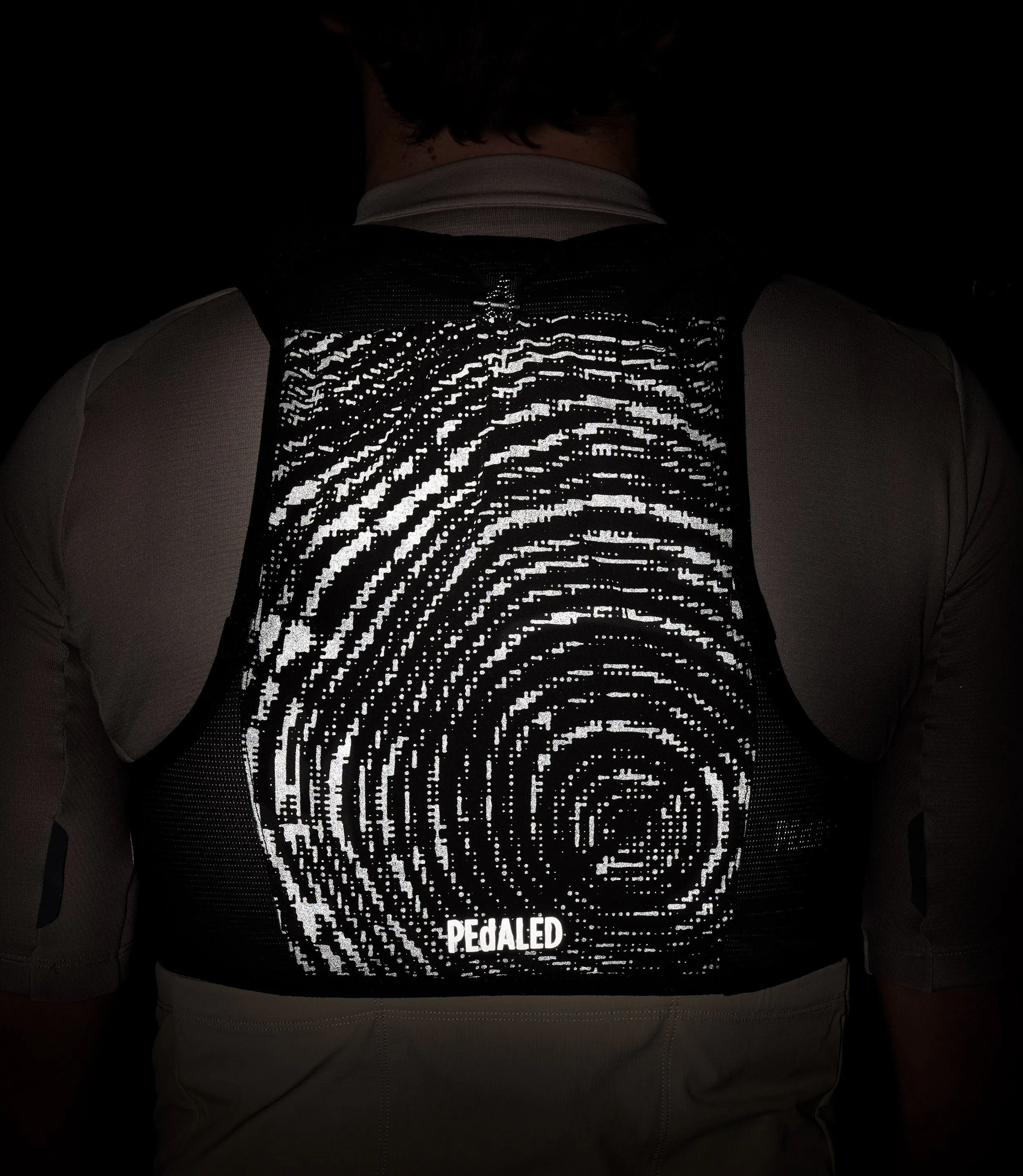 PEDALED Odyssey Hydrovest - Black - Image 8