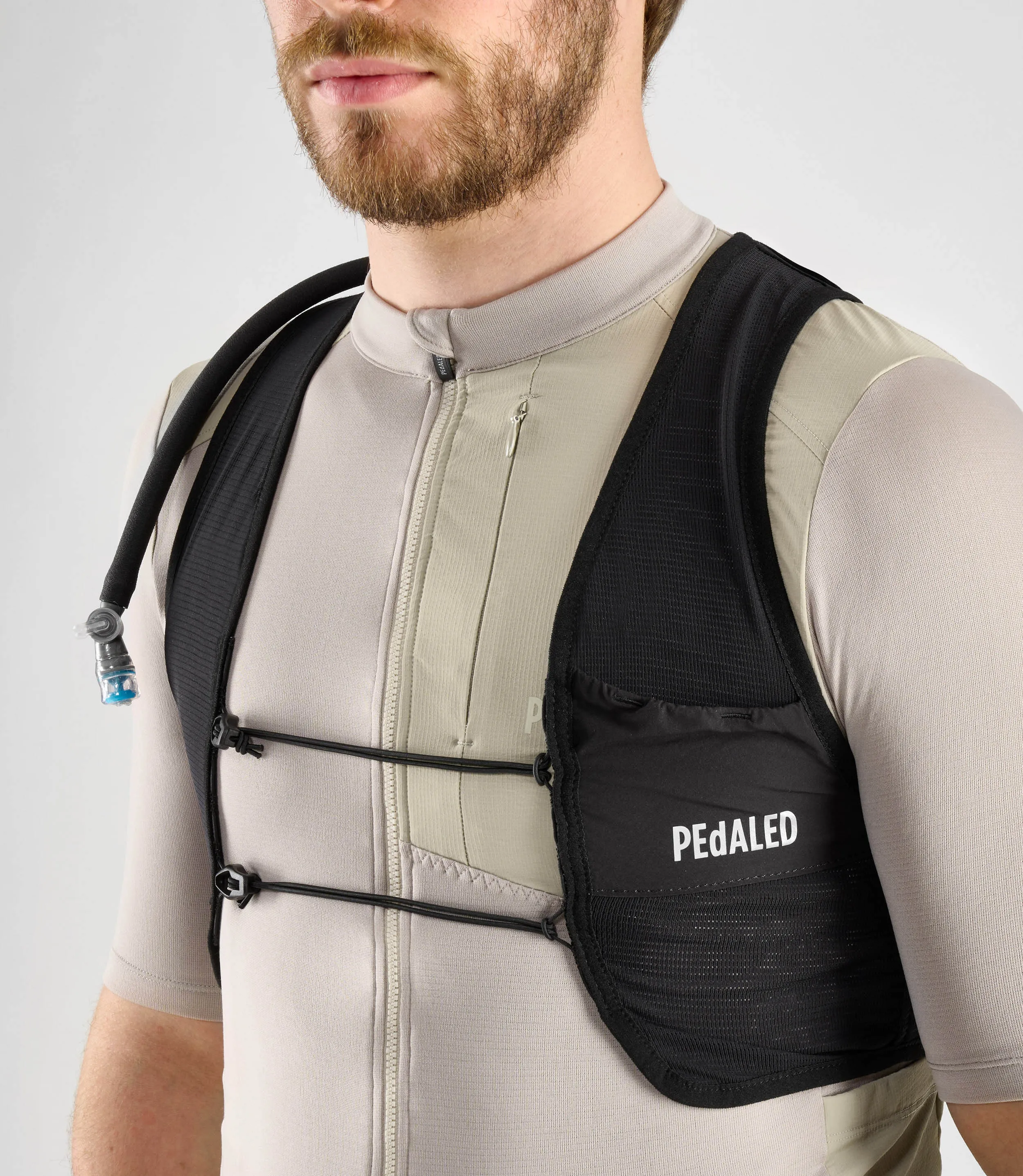 PEDALED Odyssey Hydrovest - Black - Image 9