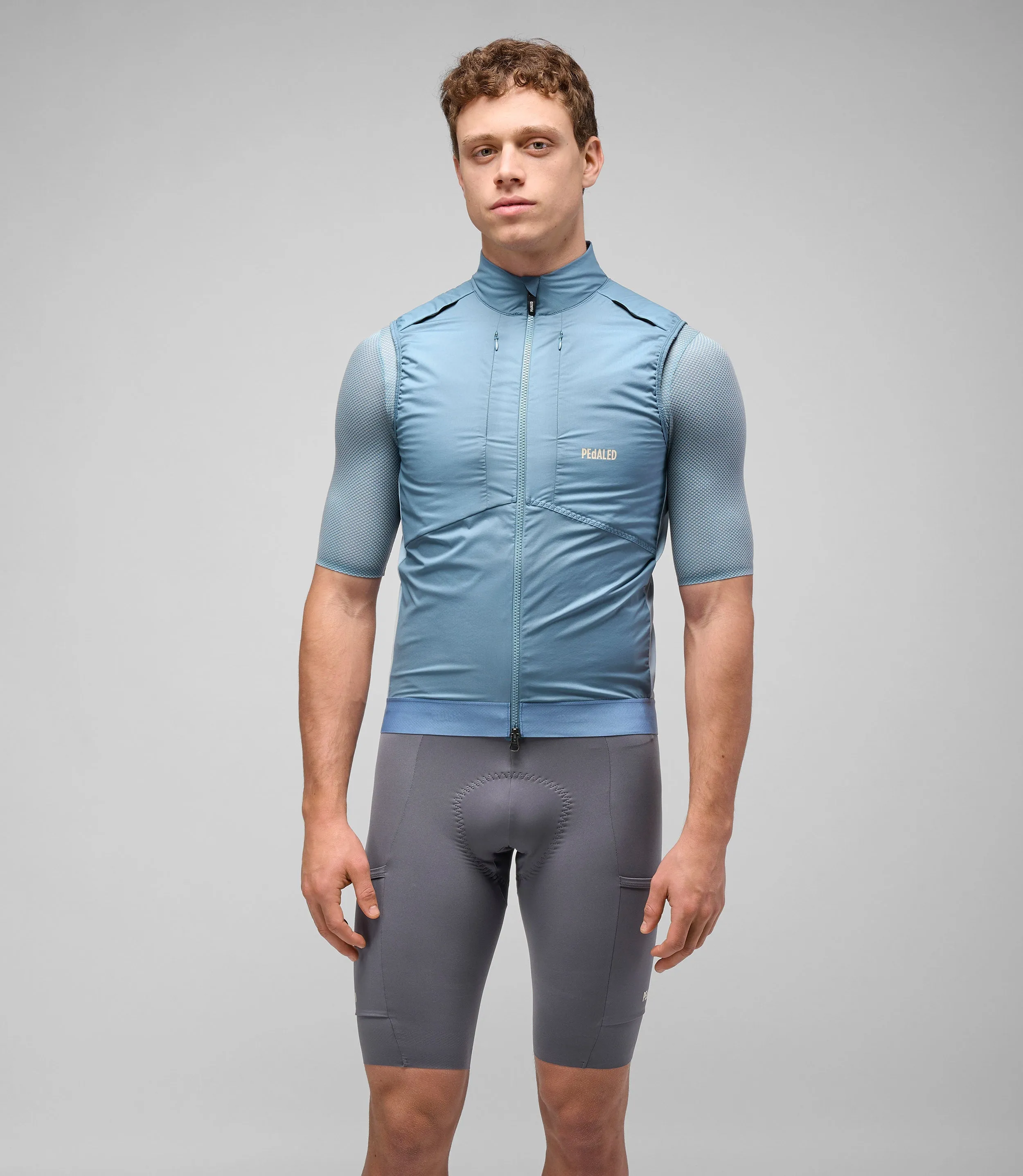PEDALED Odyssey Insulated Vest - Blue - Image 2