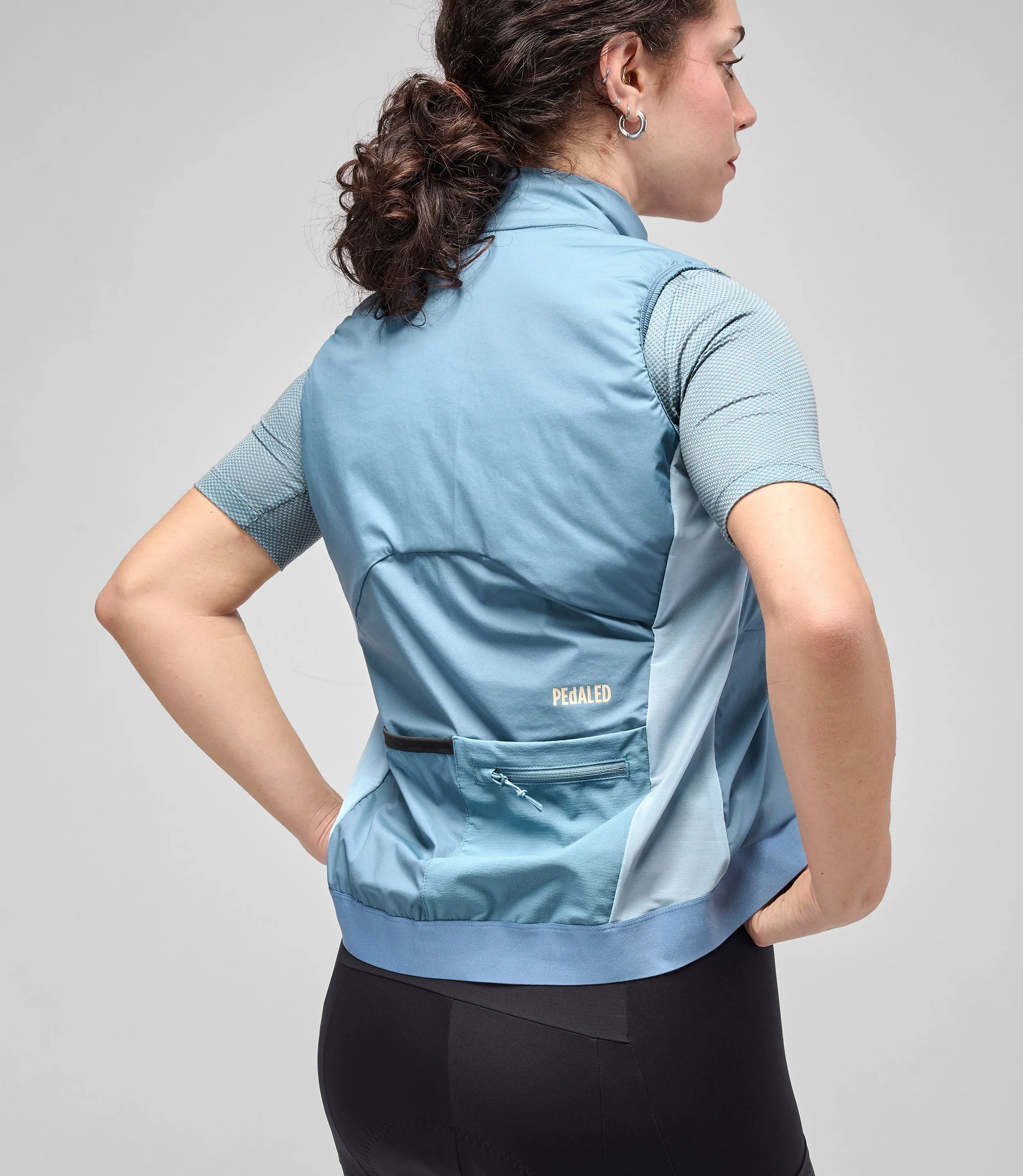 PEDALED Odyssey Insulated Women Vest - Blue - Image 9