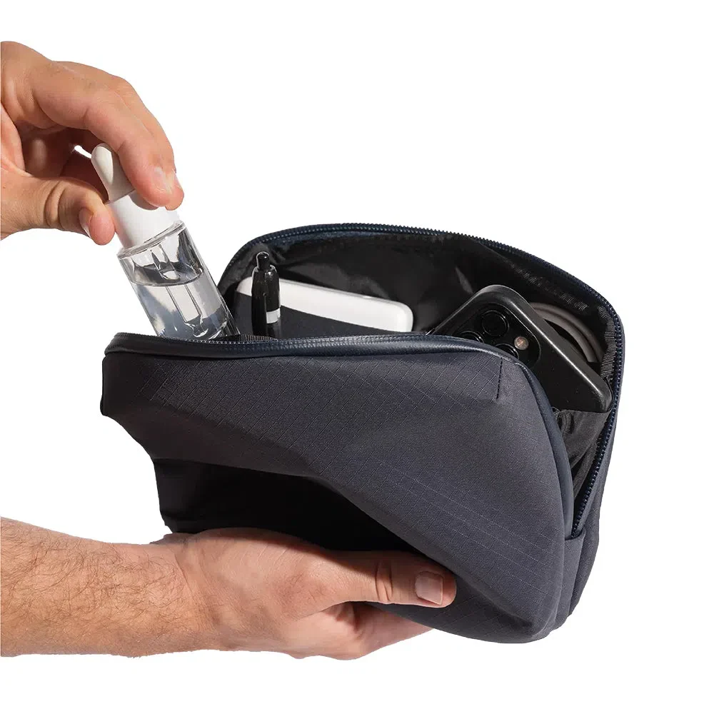 PIONEER Global Pouch - Navy - Image 4