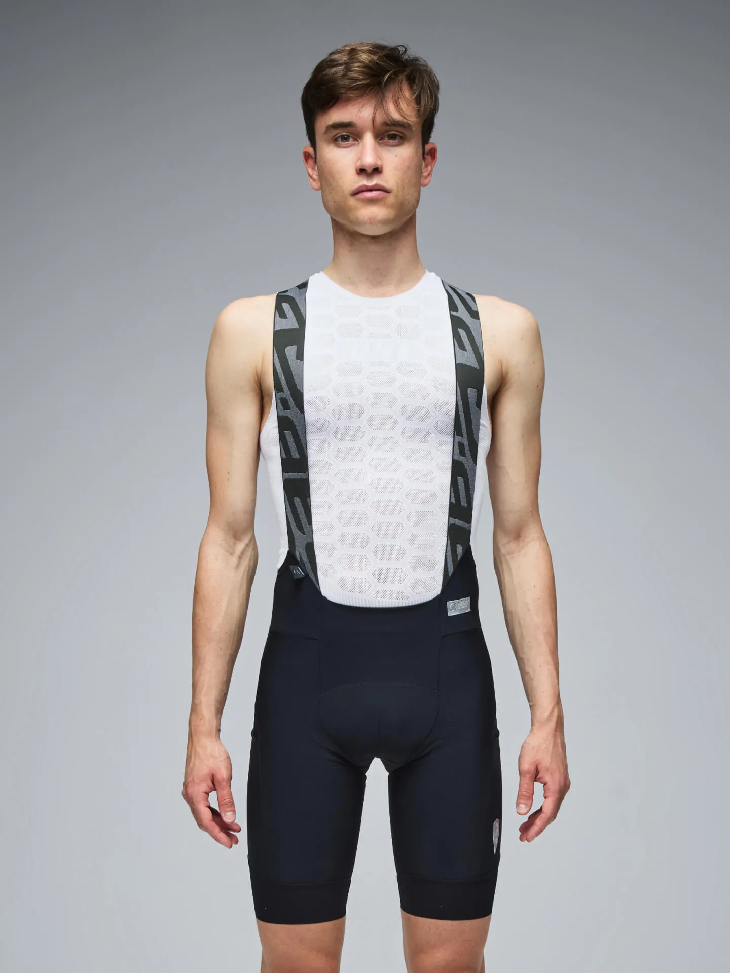 Q36.5 Adventure Cargo Bib Shorts - Black - Image 2