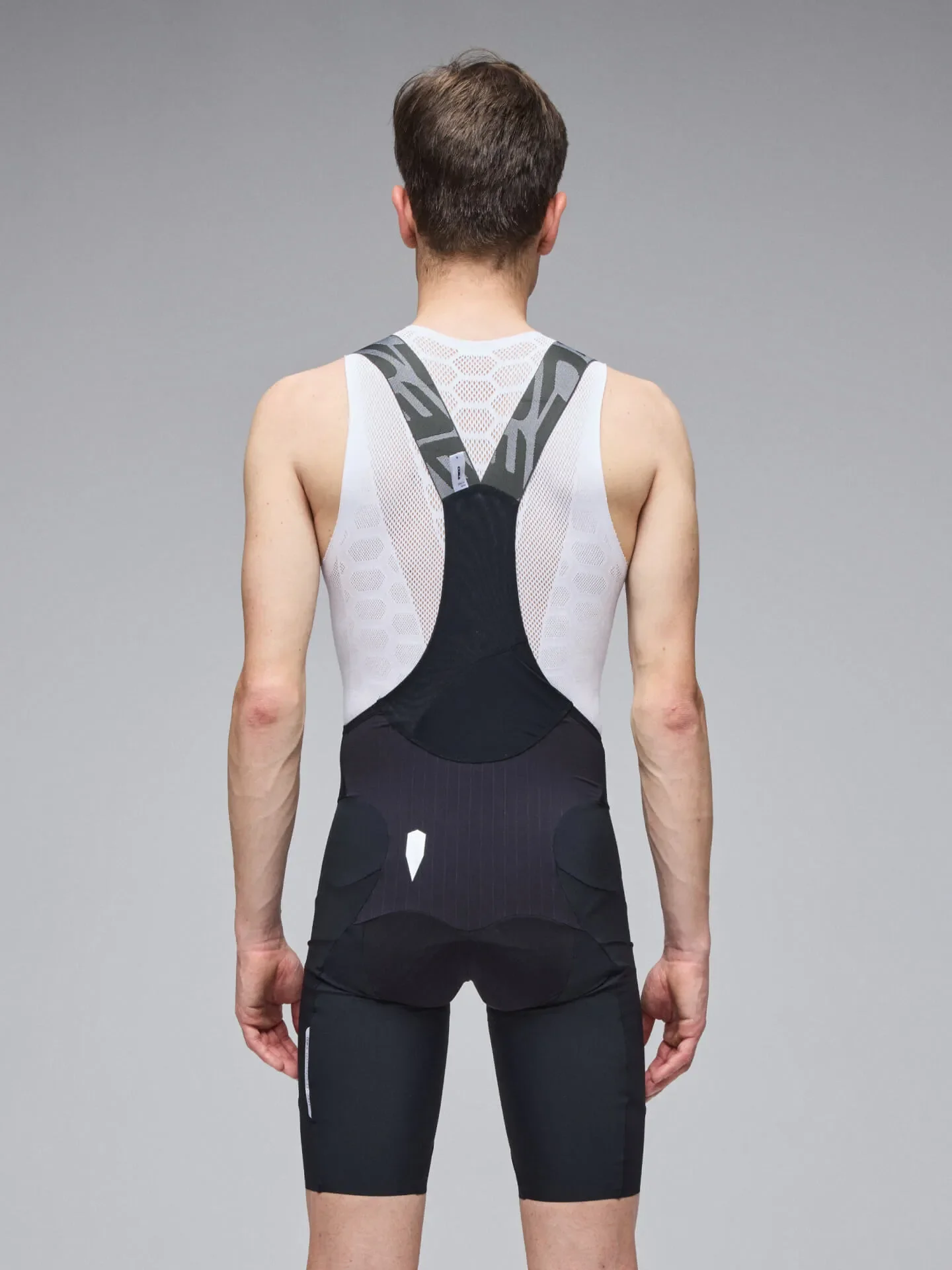 Q36.5 Adventure Cargo Bib Shorts - Black - Image 4