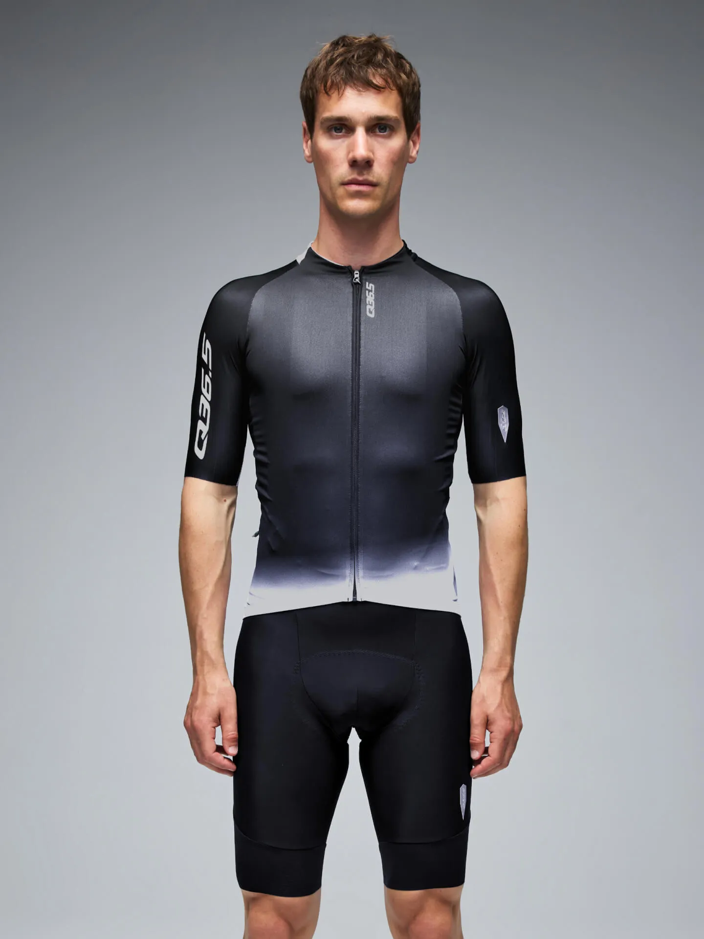 Q36.5 Gregarius Pro Collar Fade Jersey - Black - Image 2