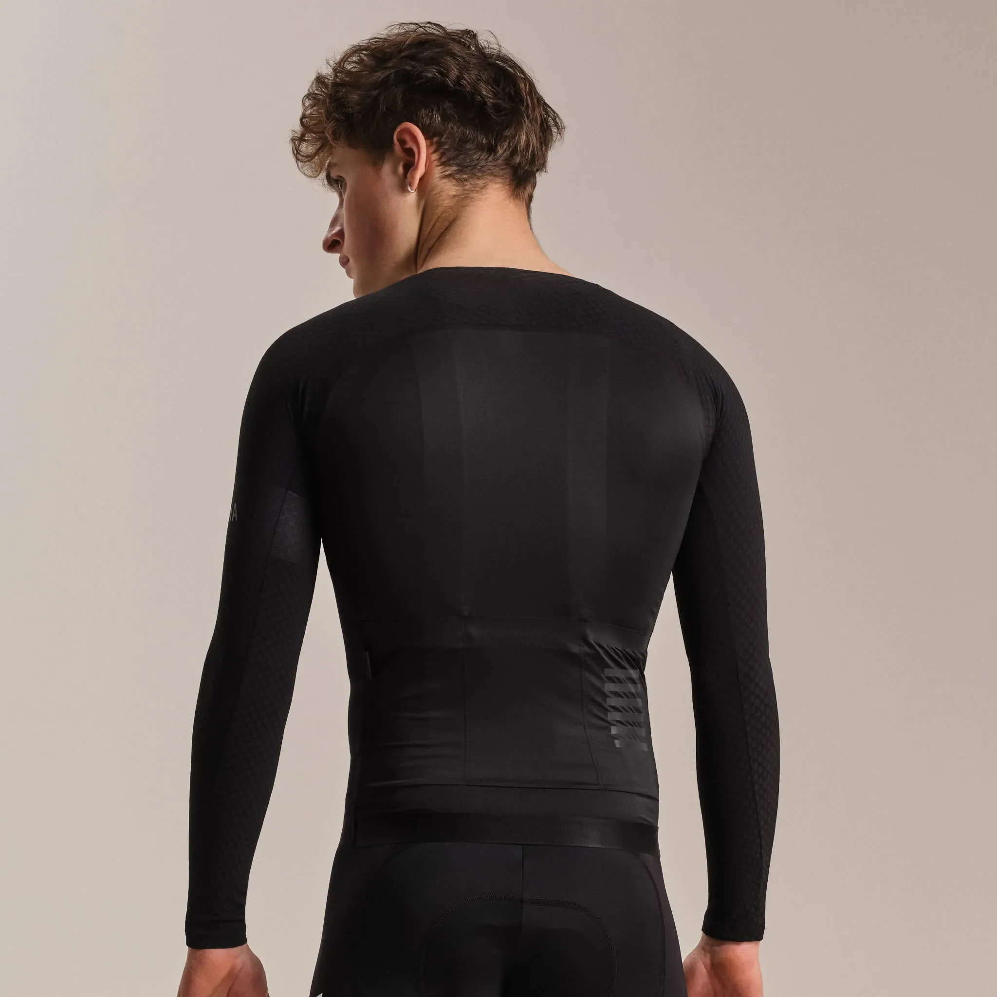 RAPHA Men's Pro Team Long Sleeve Aero Jersey - Black/Black - Próxima Reposición de Existencias - Image 8