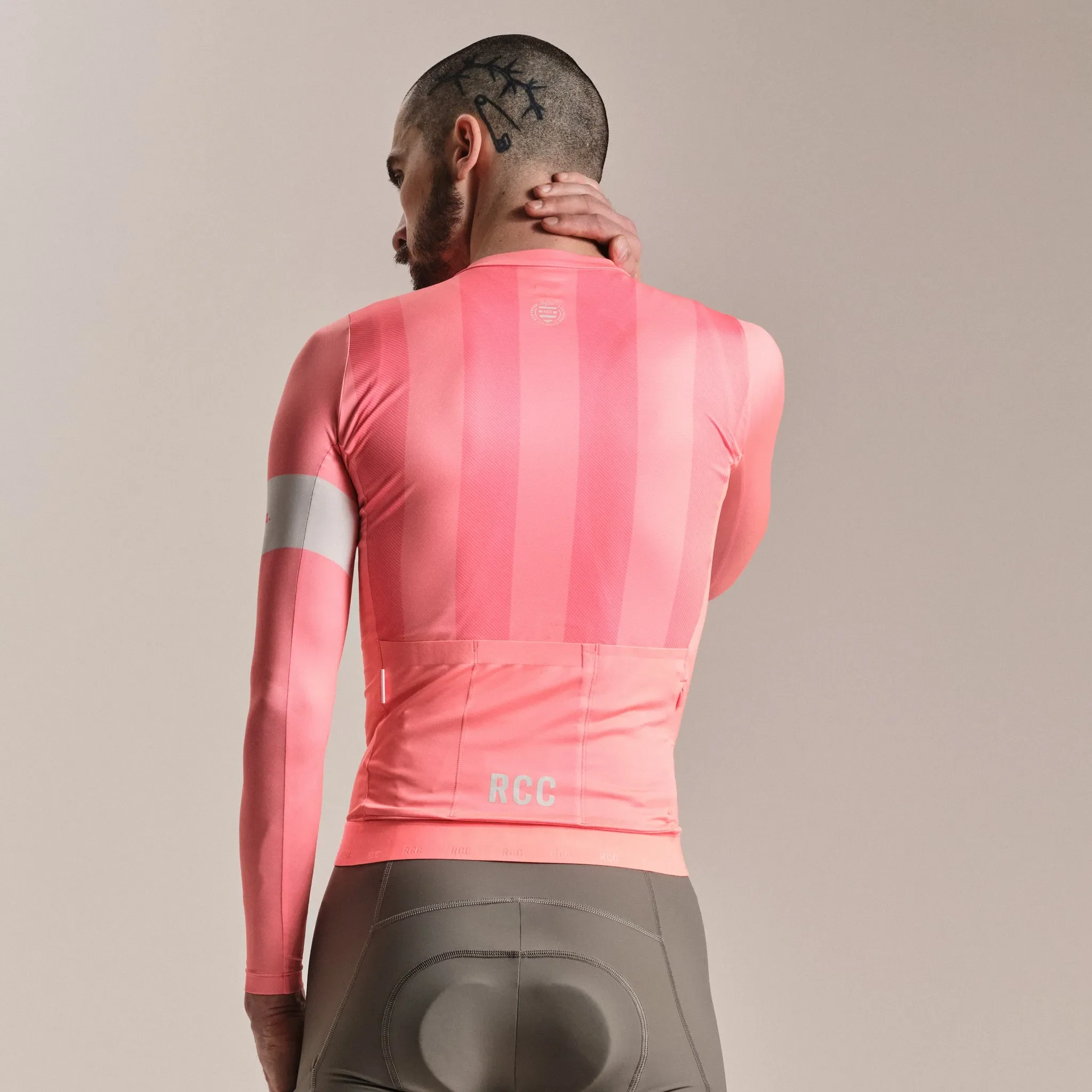 RAPHA Men's RCC Pro Team Long Sleeve Lightweight Jersey - Light Pink/High-Vis Pink - Image 4
