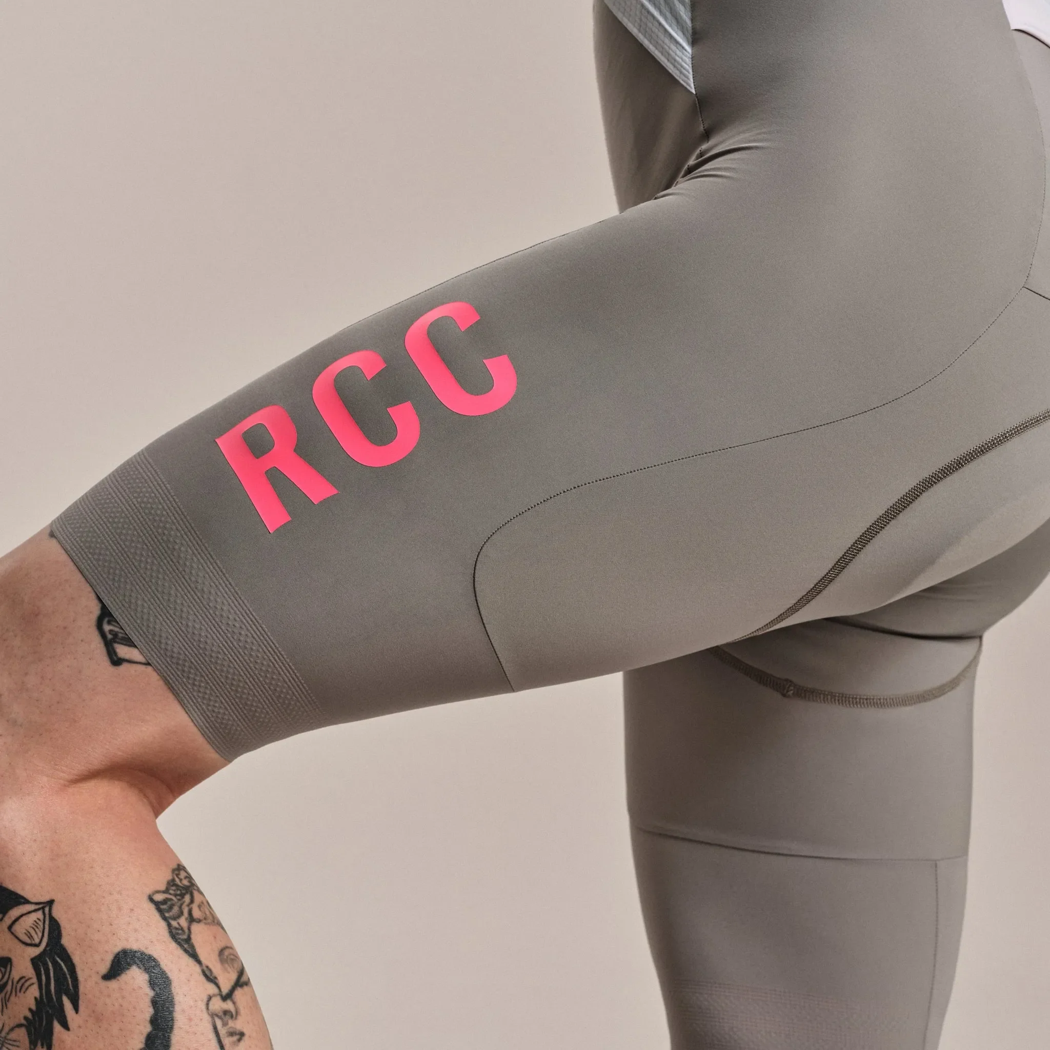 RAPHA Men's RCC Summer Roadsuit - Fog/Smoke - Image 5