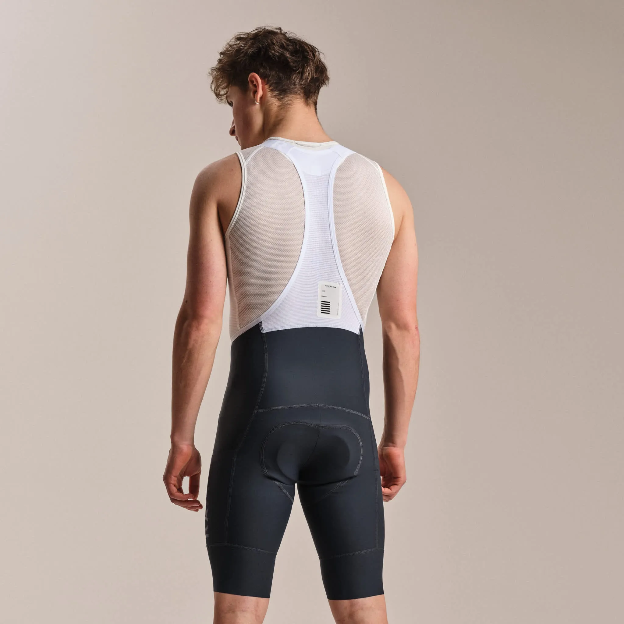 RAPHA Pro Team Cargo BIb Shorts Regular - CAI Carbon/Dark Grey - Image 5