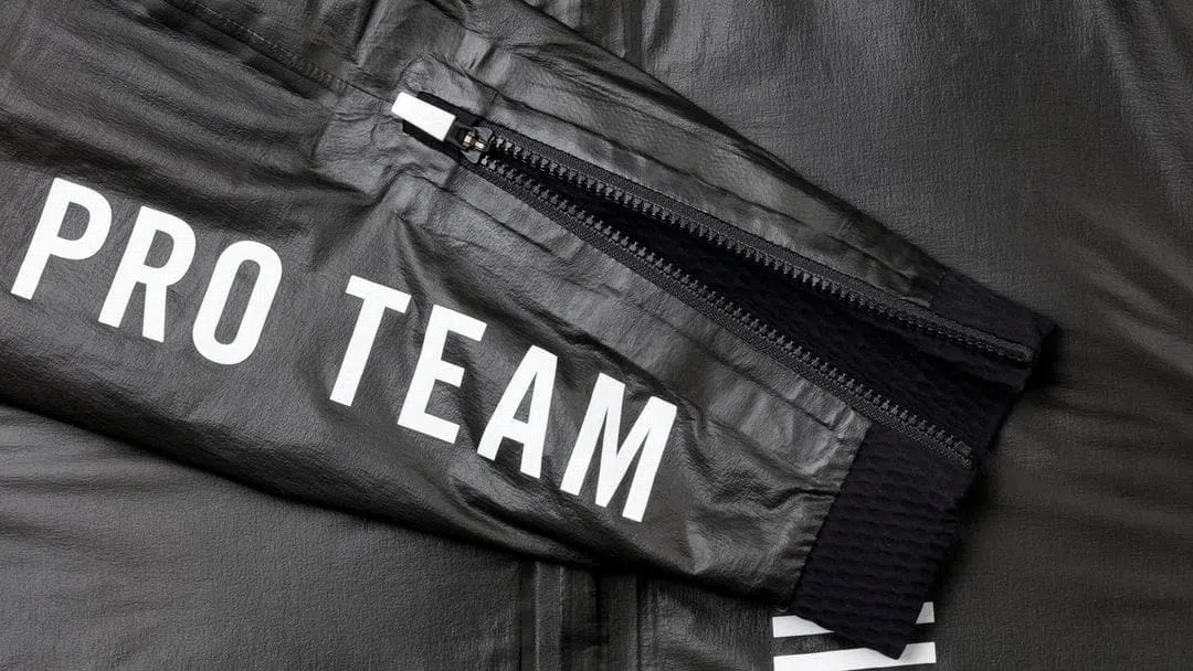 RAPHA Pro Team Insulated GORETEX Jacket - Black - Image 3