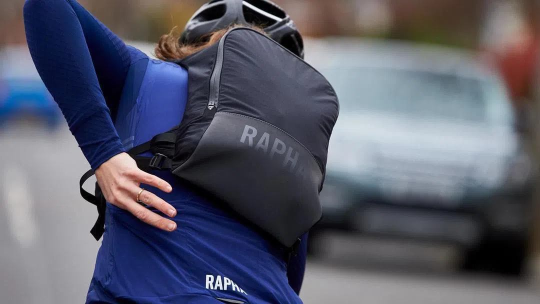 RAPHA Pro Team Lightweight Backpack - Black - Image 4