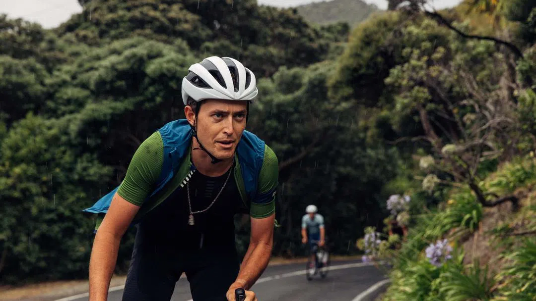RAPHA Pro Team Lightweight Gilet - SBA Light Blue - Image 11
