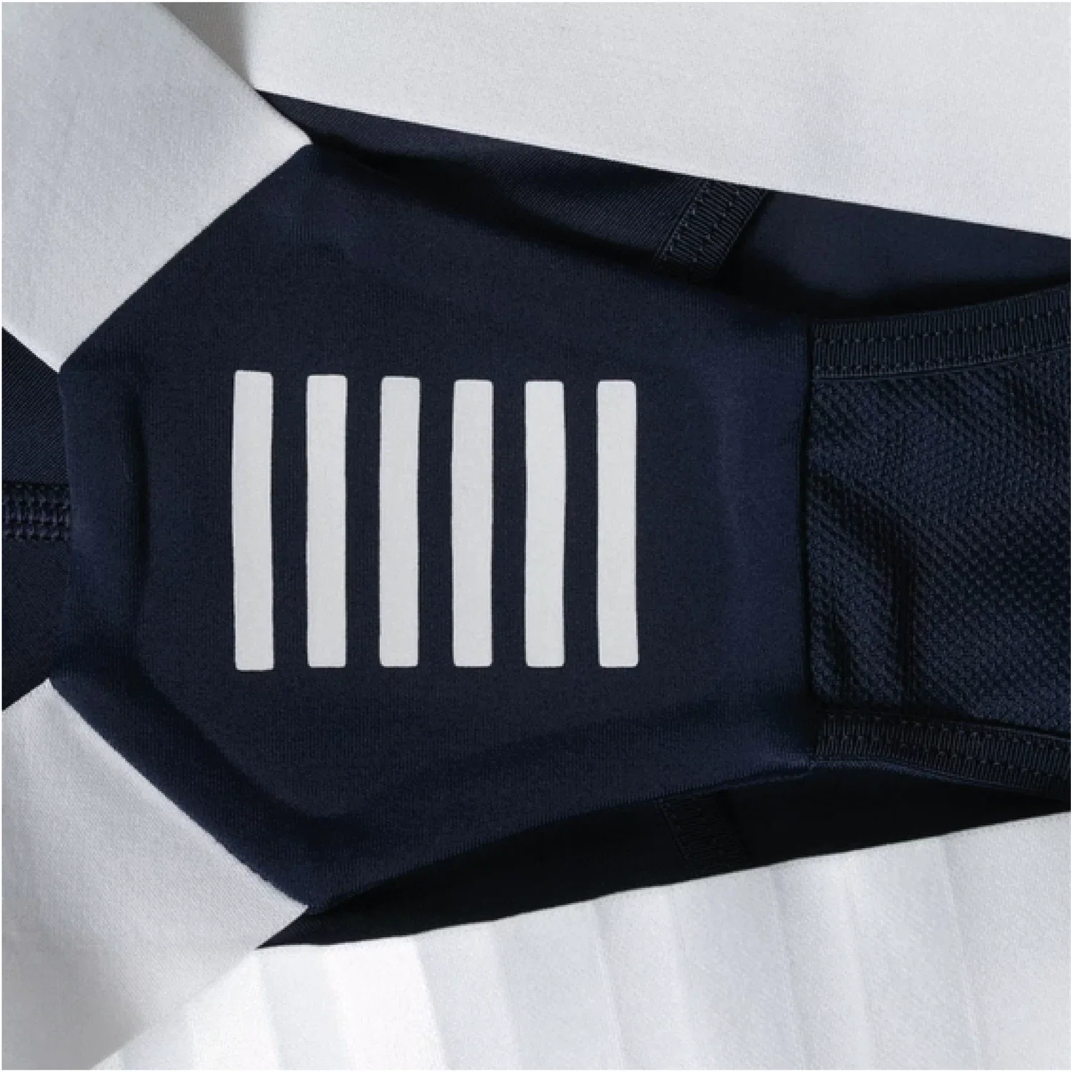 RAPHA Pro Team Lightweight Tights - DNW Dark Navy - Image 11