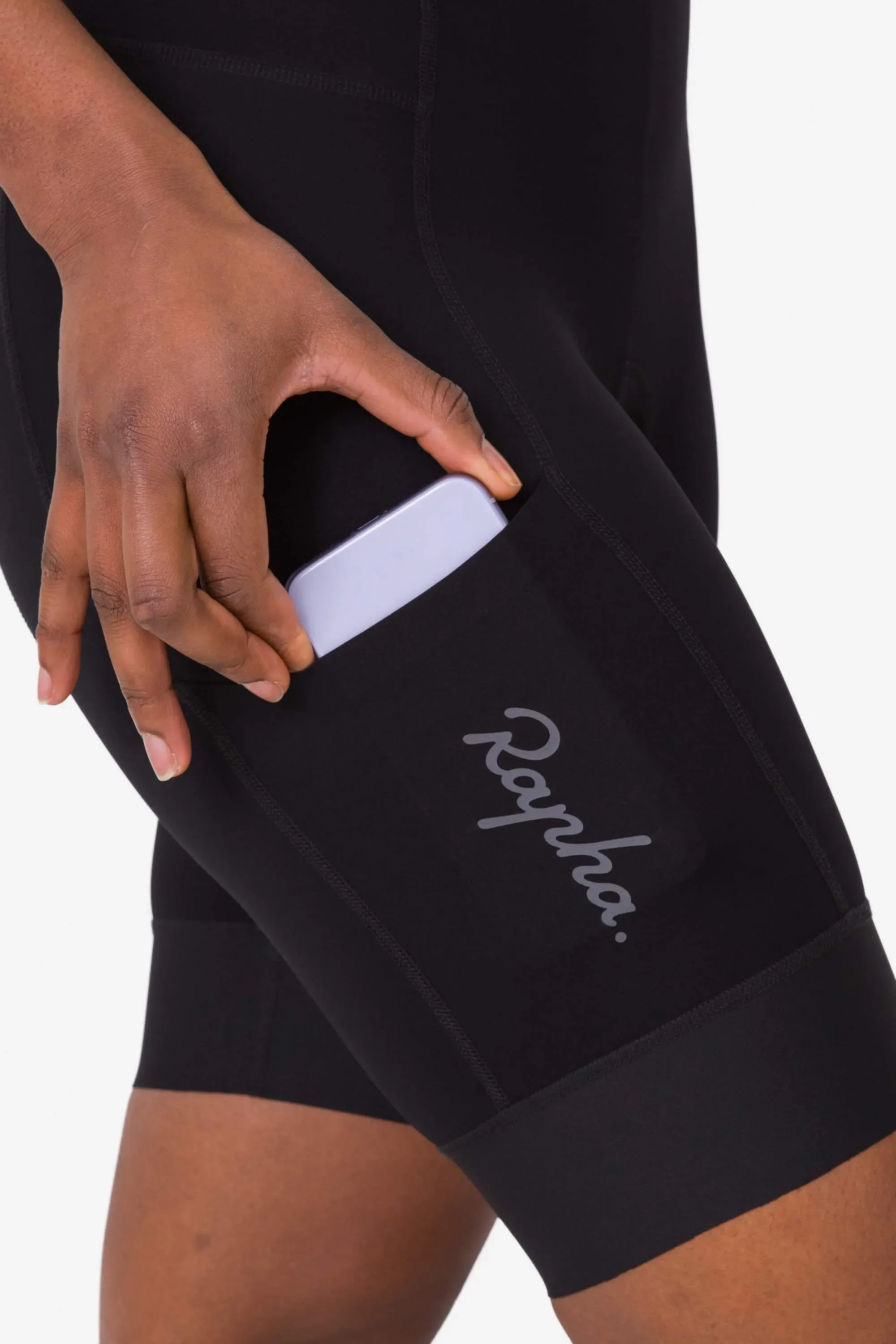 RAPHA Regular Women Cargo Shorts - BBK Black/Black - Image 4