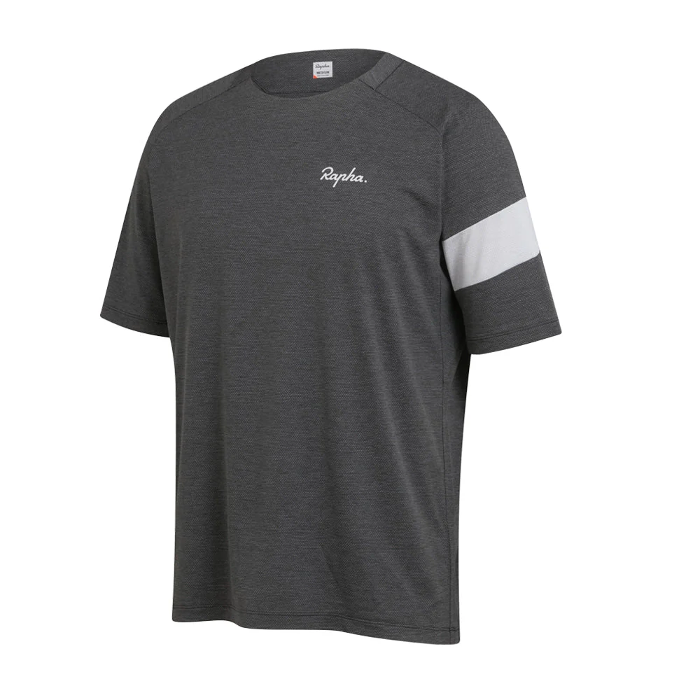 RAPHA Trail Technical Tshirt - AMC Dark Grey/Light grey - Image 3