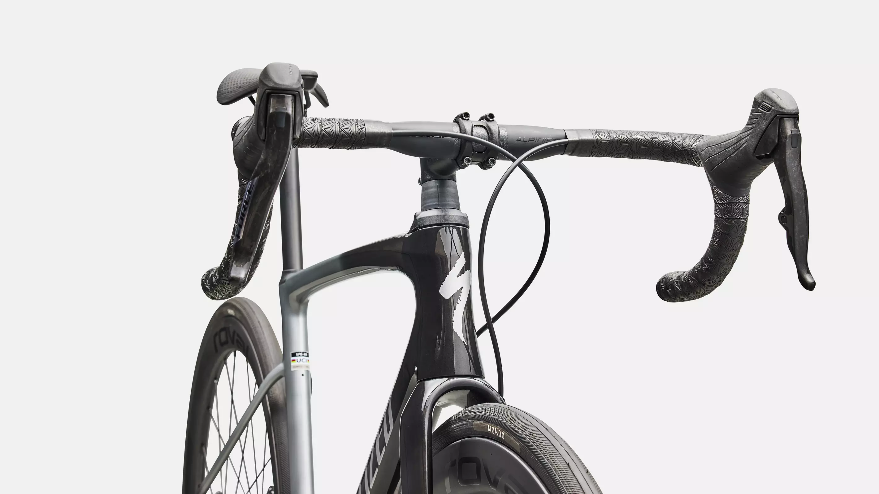 SPECIALIZED Roubaix SL8 Pro Road Bike Sram Force AXS E1 2026 - Gloss Carbon/shadow Silver - Image 4