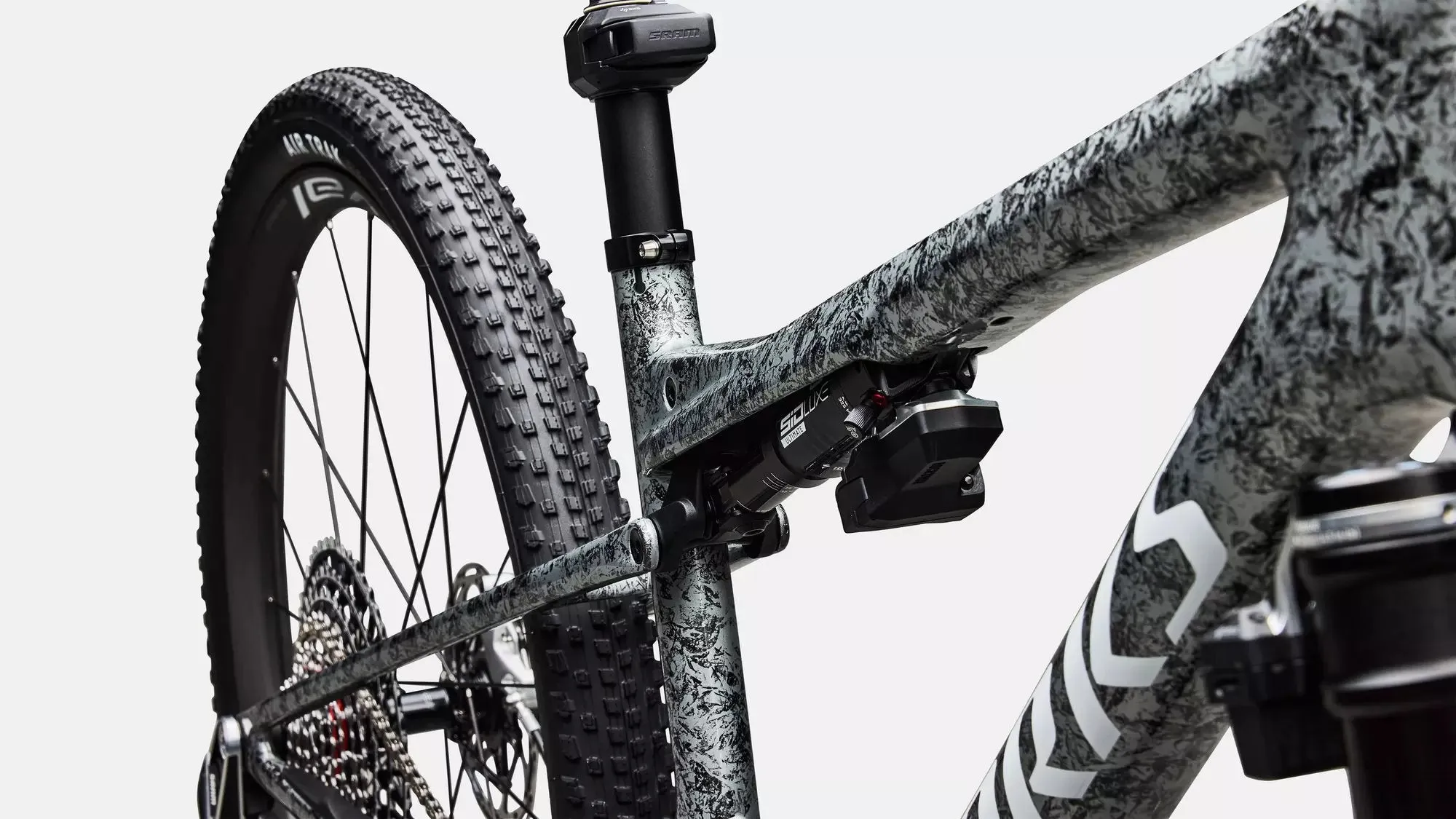 SPECIALIZED S-Works Epic 9 Complete MTB - Gloss Metallic Obsidian Multi Color Dry Impasto/ Metallic White Silver - Image 6