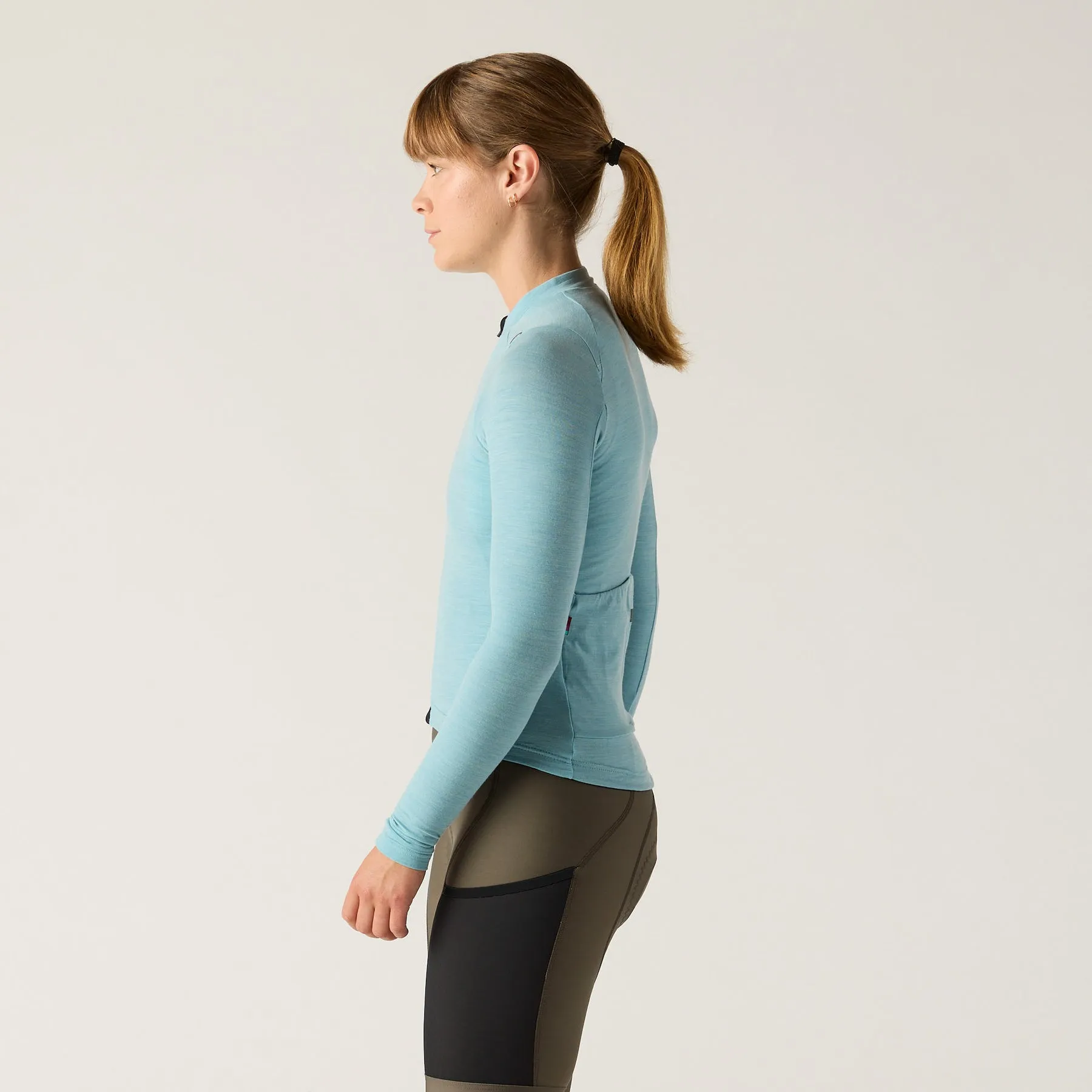 VELOCIO Luxe Merino Women Long Sleeve Jersey - Cameo Blue - Image 4